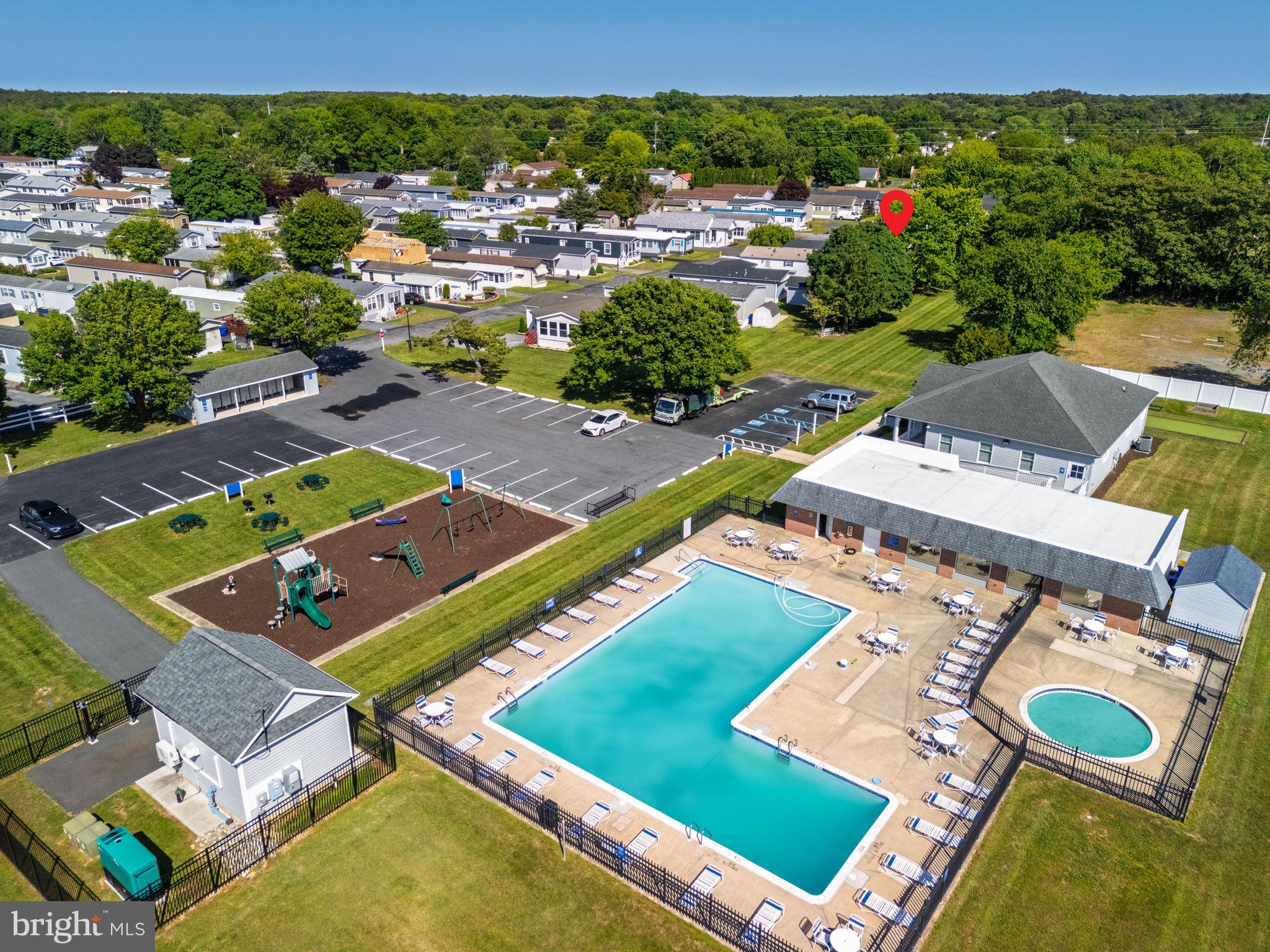 COLONIAL EAST MHP - Residential