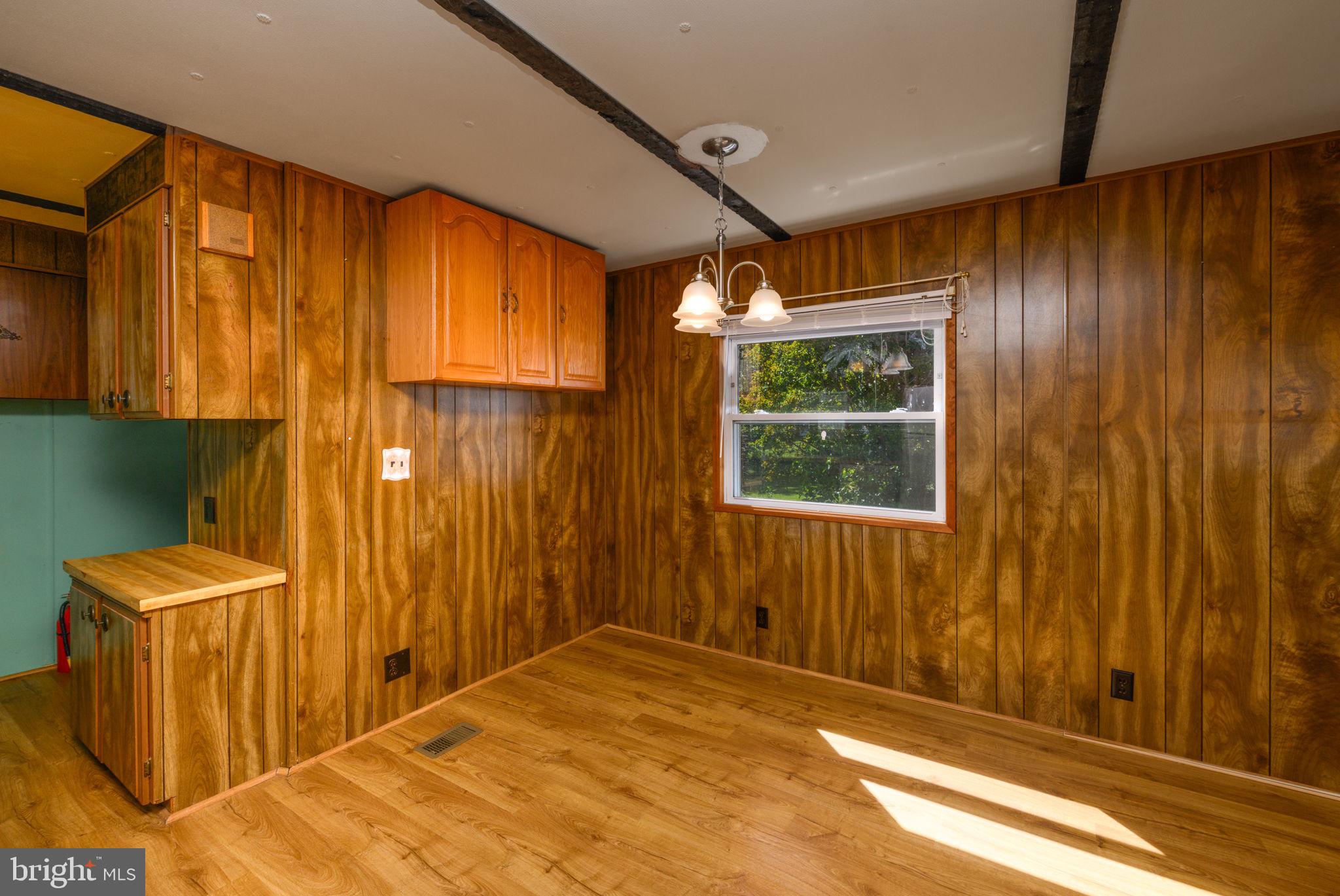 COLONIAL EAST MHP - Residential