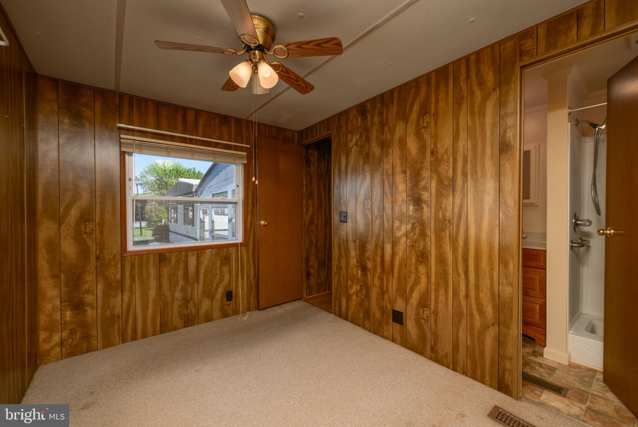 COLONIAL EAST MHP - Residential