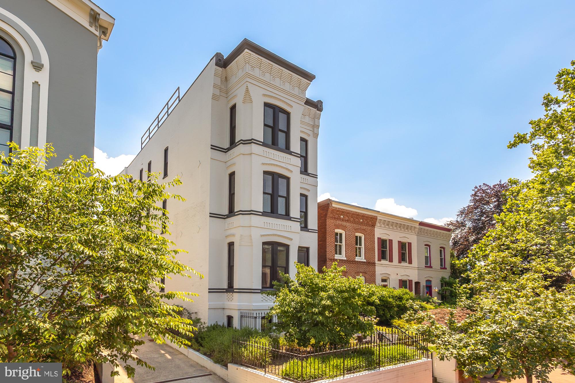 514 4TH STREET SE 100