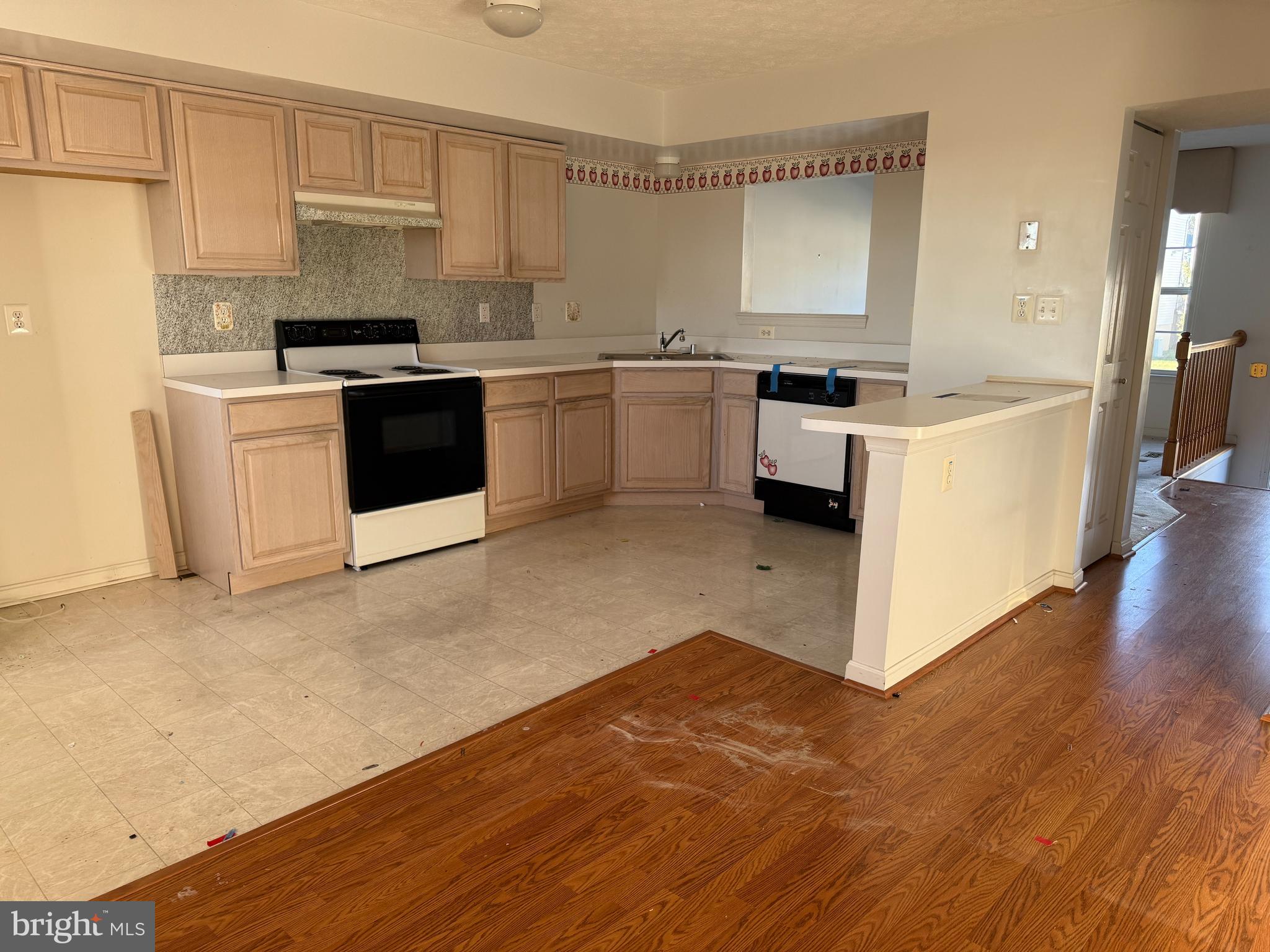 2721 CLAYBROOKE DRIVE