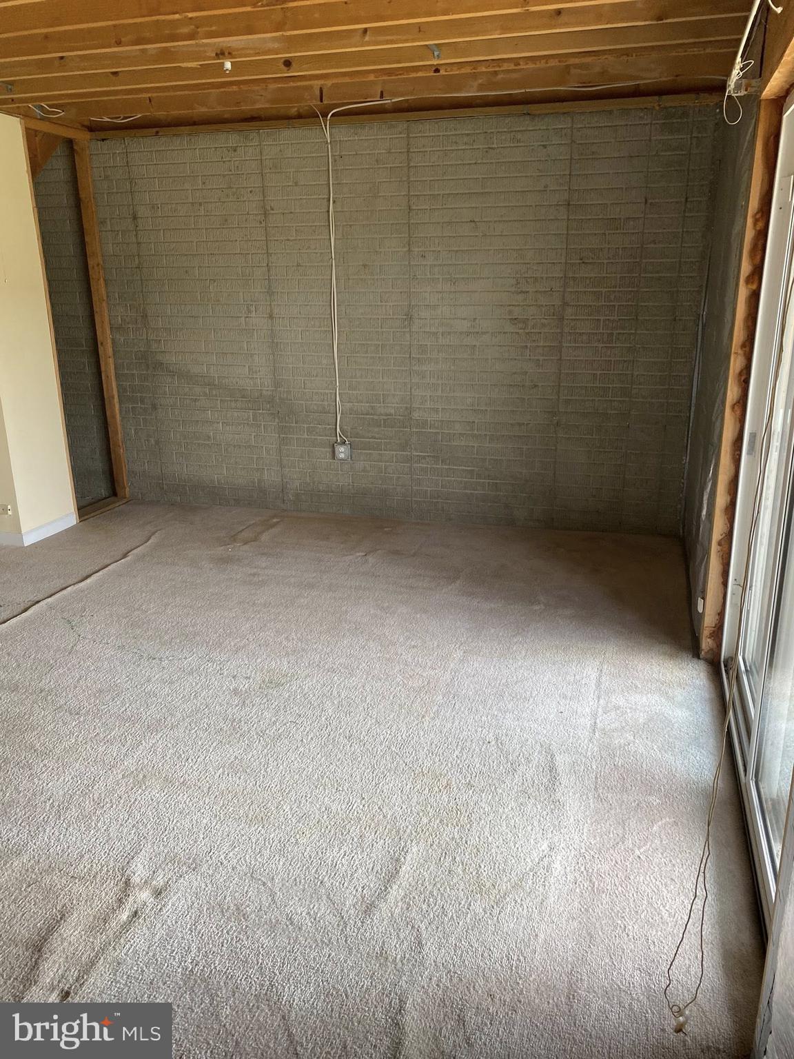 WINDSOR MILL - Residential