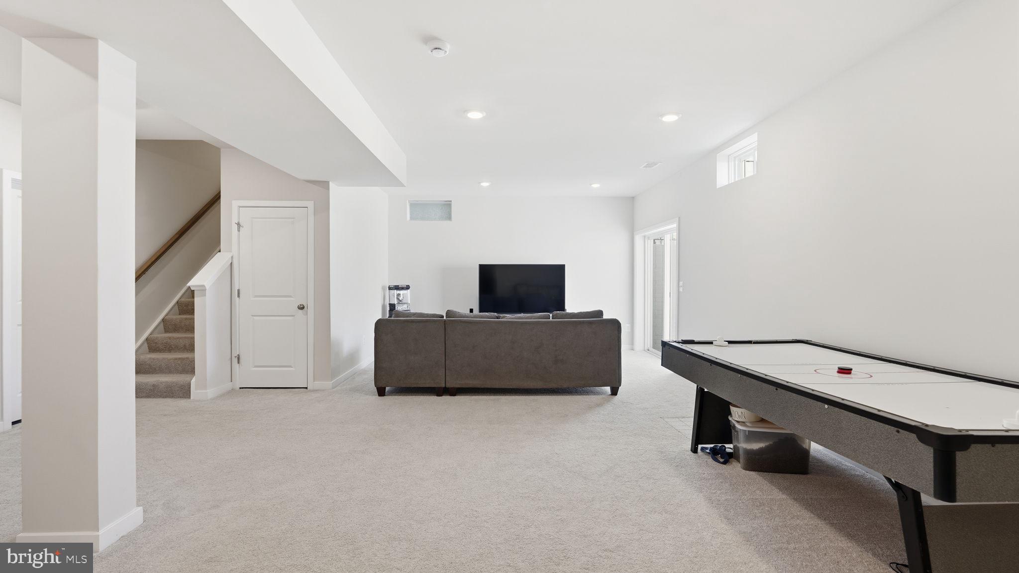 CLEVENGER CORNER VILLAGE - Residential