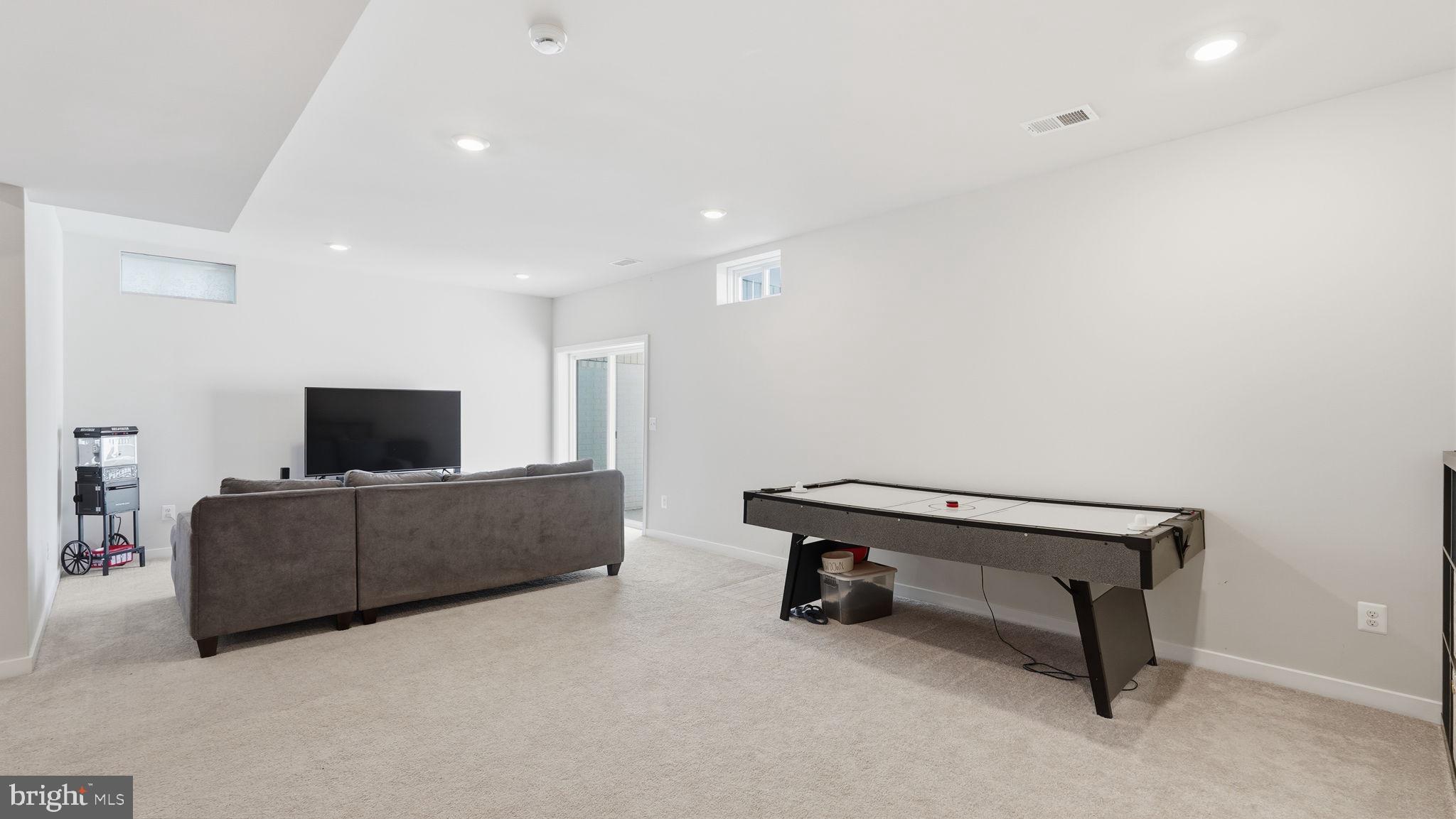 CLEVENGER CORNER VILLAGE - Residential