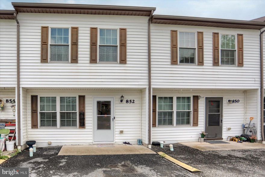 Welcome to this spacious and well-maintained 4-bedroom, 1.5-bath townhome. This home offers comfortable living with a thoughtful layout, perfect for families or those looking for extra space.

Step inside to find a bright and inviting eat-in kitchen, ideal for casual dining and entertaining. The nice-sized family room provides a cozy space to relax or host gatherings. Downstairs, the walk-out basement adds valuable bonus space with endless possibilities—rec room, home gym, or additional living area. Plus, a fourth bedroom!

Enjoy the outdoors in your private, flat, fenced-in backyard—perfect for kids, pets, or gardening. Parking is a breeze with your own driveway, offering convenience right at your doorstep.

Located close to parks, schools, shopping, and commuter routes, this home combines comfort and practicality in a great location. Don’t miss your chance to make this Newport gem your own!