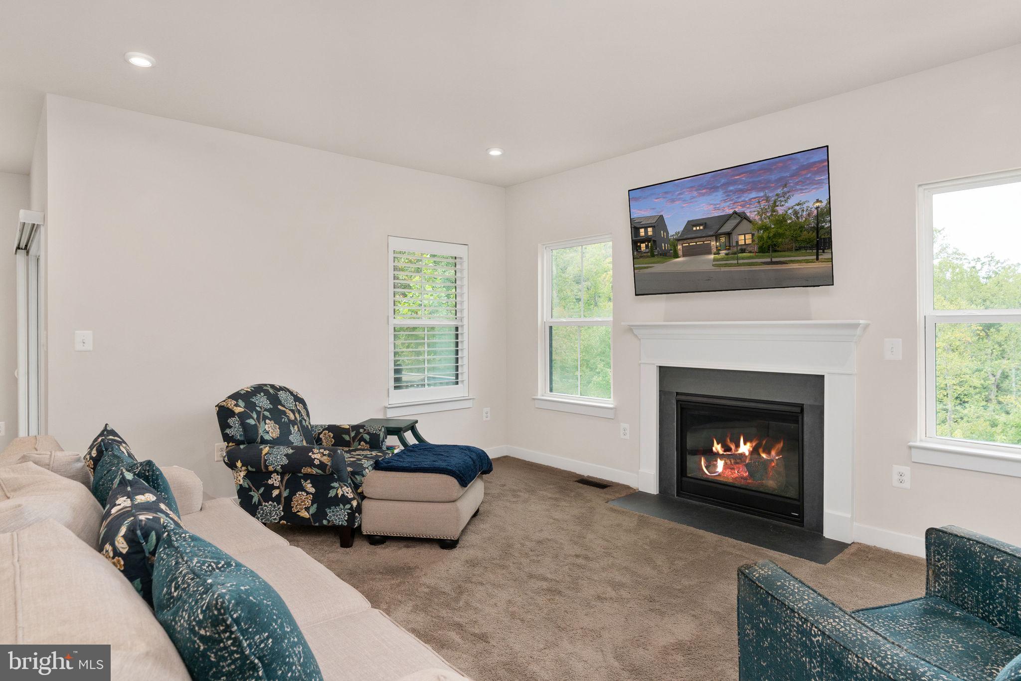 1218 CITY VIEW LANE