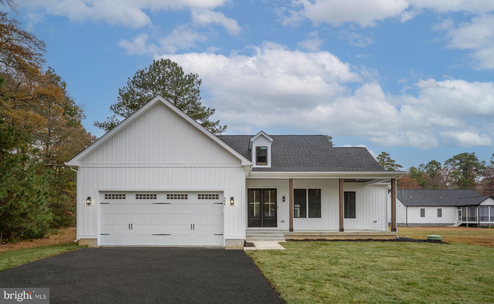 GLEBE HARBOR - Residential