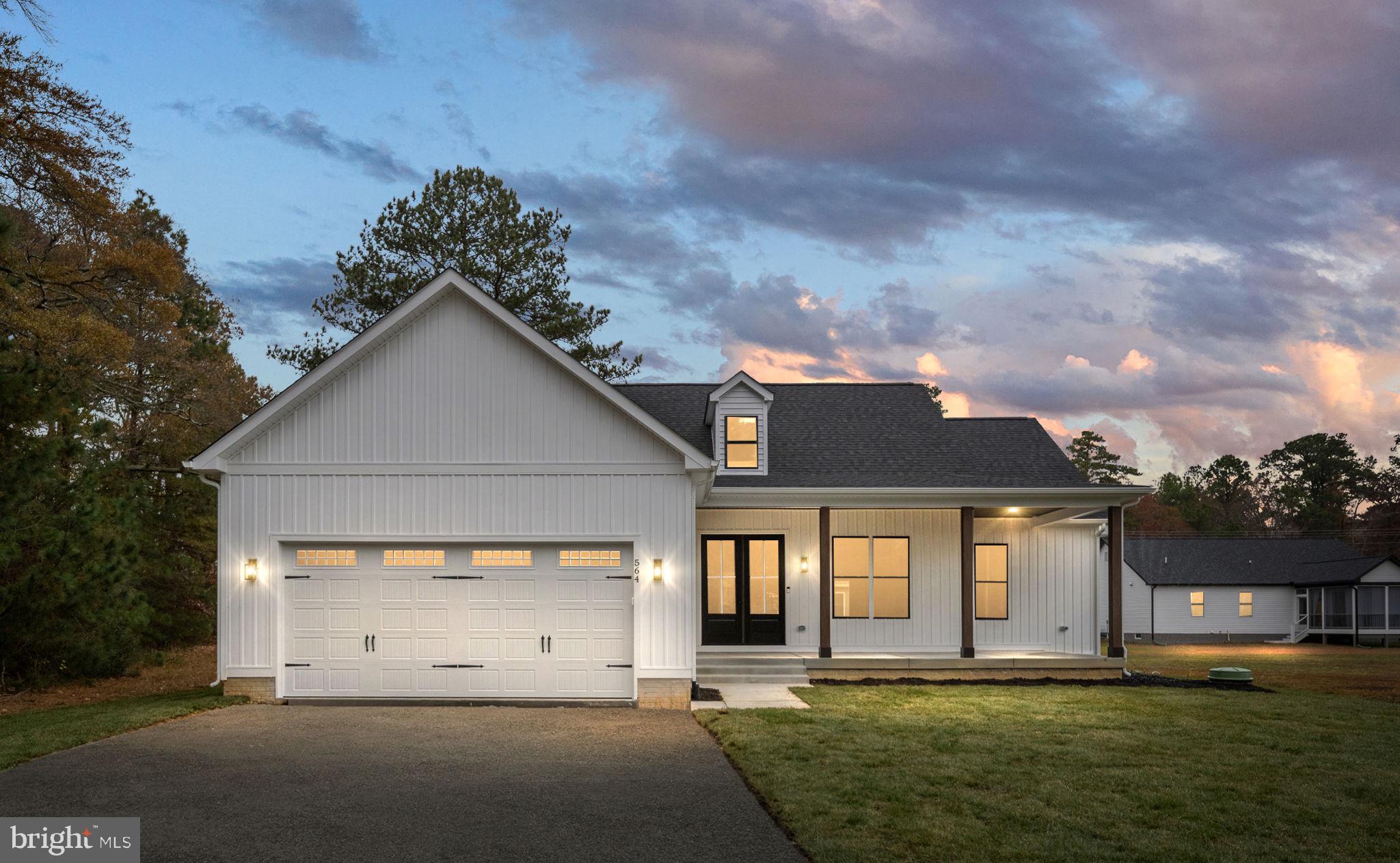 GLEBE HARBOR - Residential