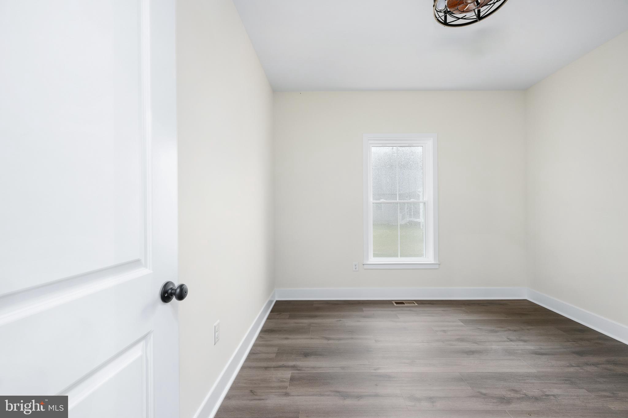 GLEBE HARBOR - Residential