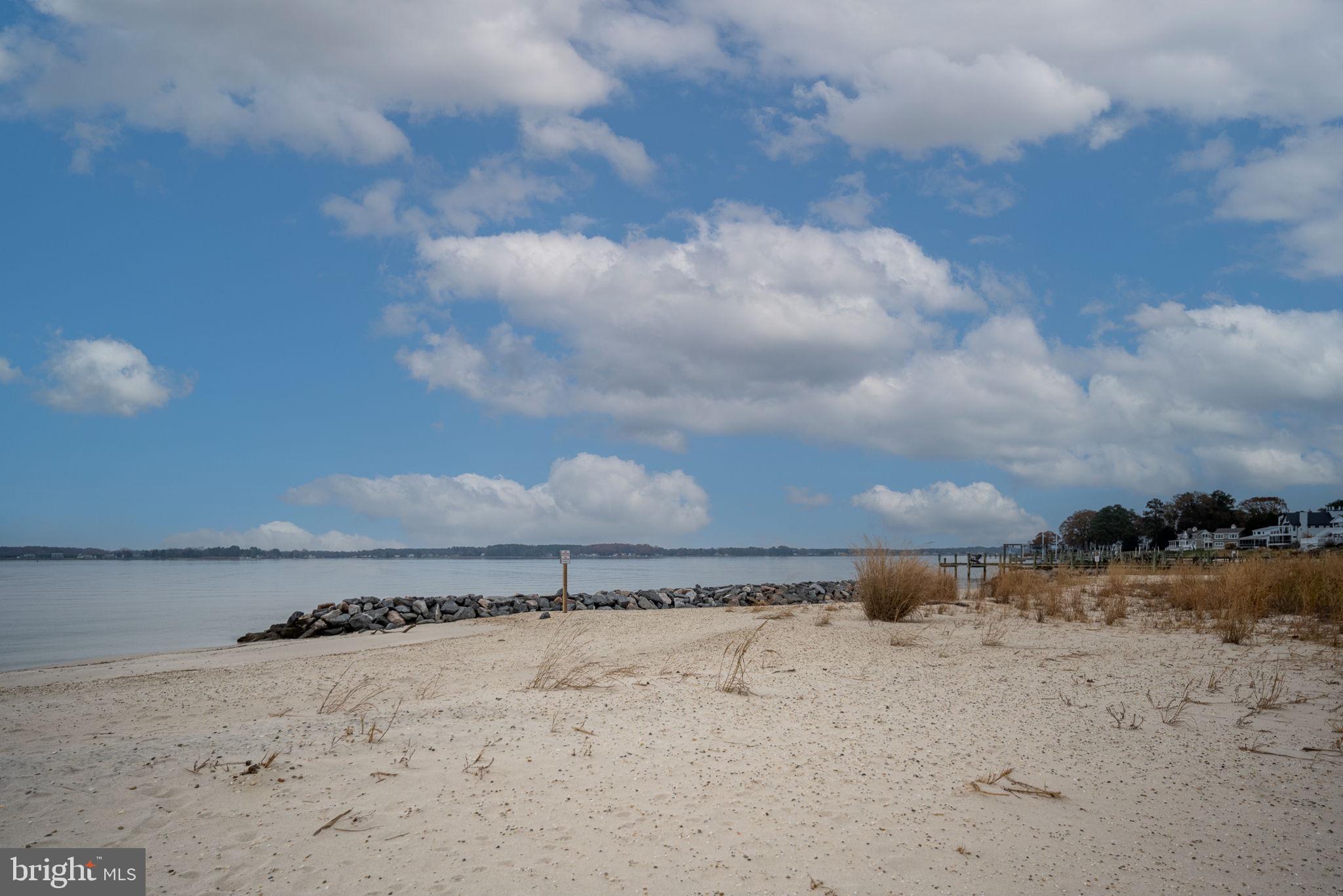 GLEBE HARBOR - Residential