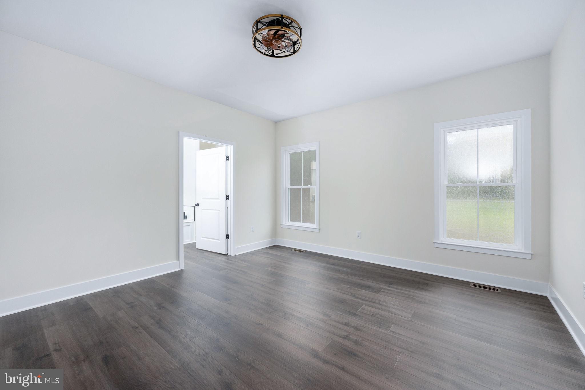 GLEBE HARBOR - Residential