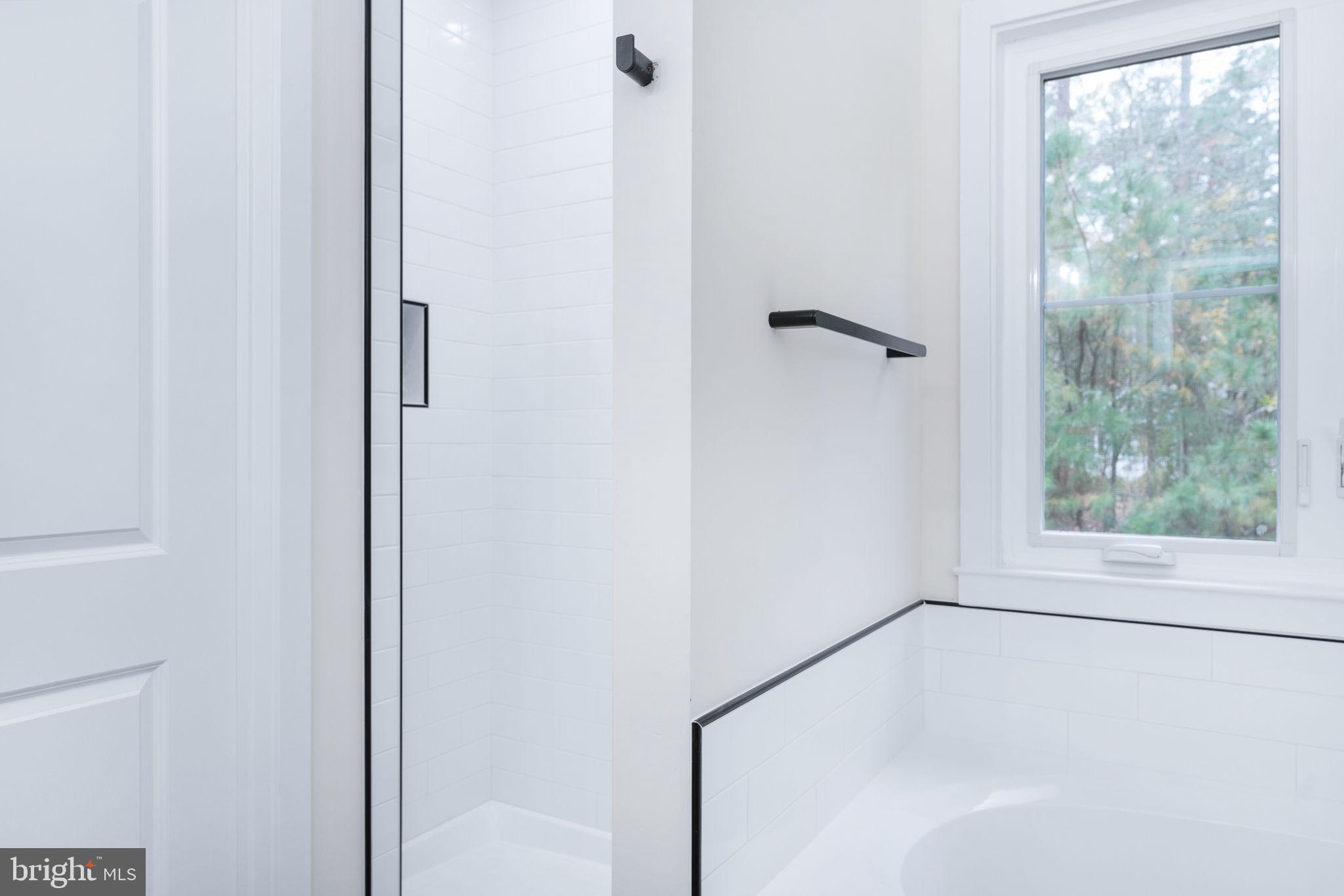 GLEBE HARBOR - Residential