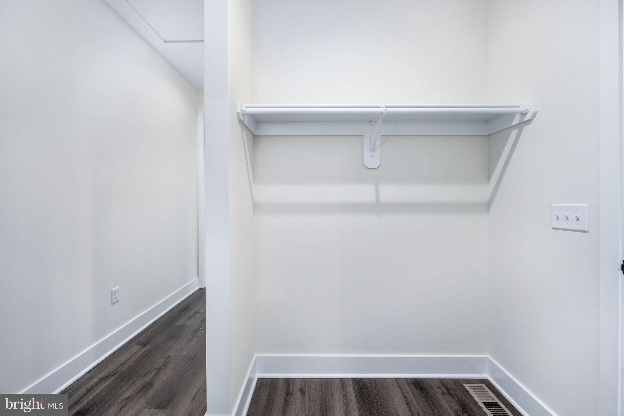 GLEBE HARBOR - Residential