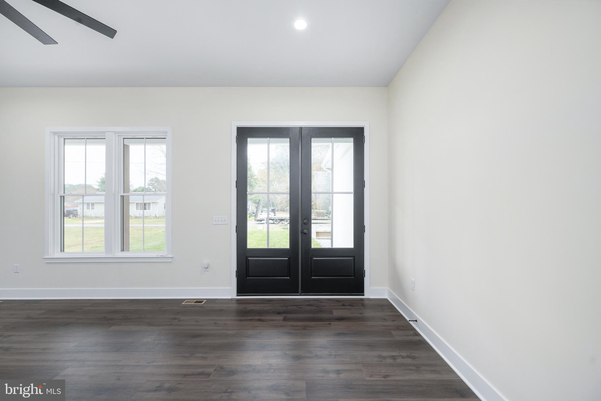 GLEBE HARBOR - Residential