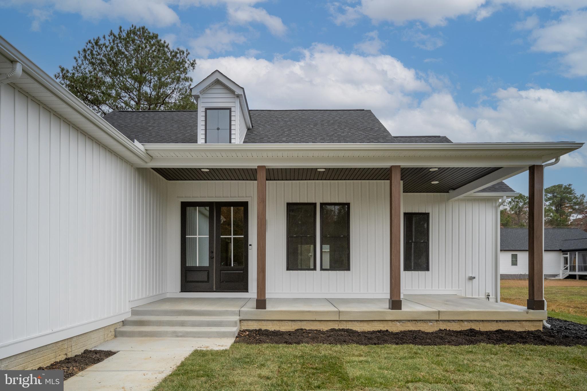 GLEBE HARBOR - Residential