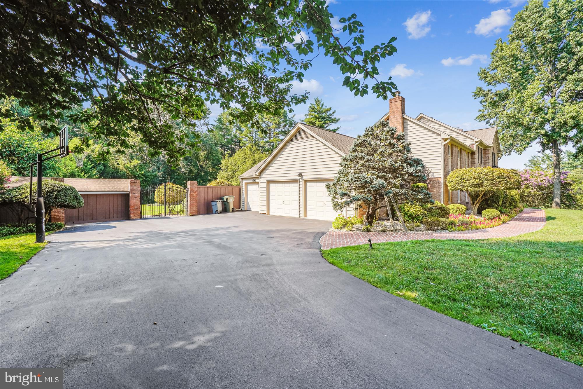 SADDLEBROOK ESTATES - Residential