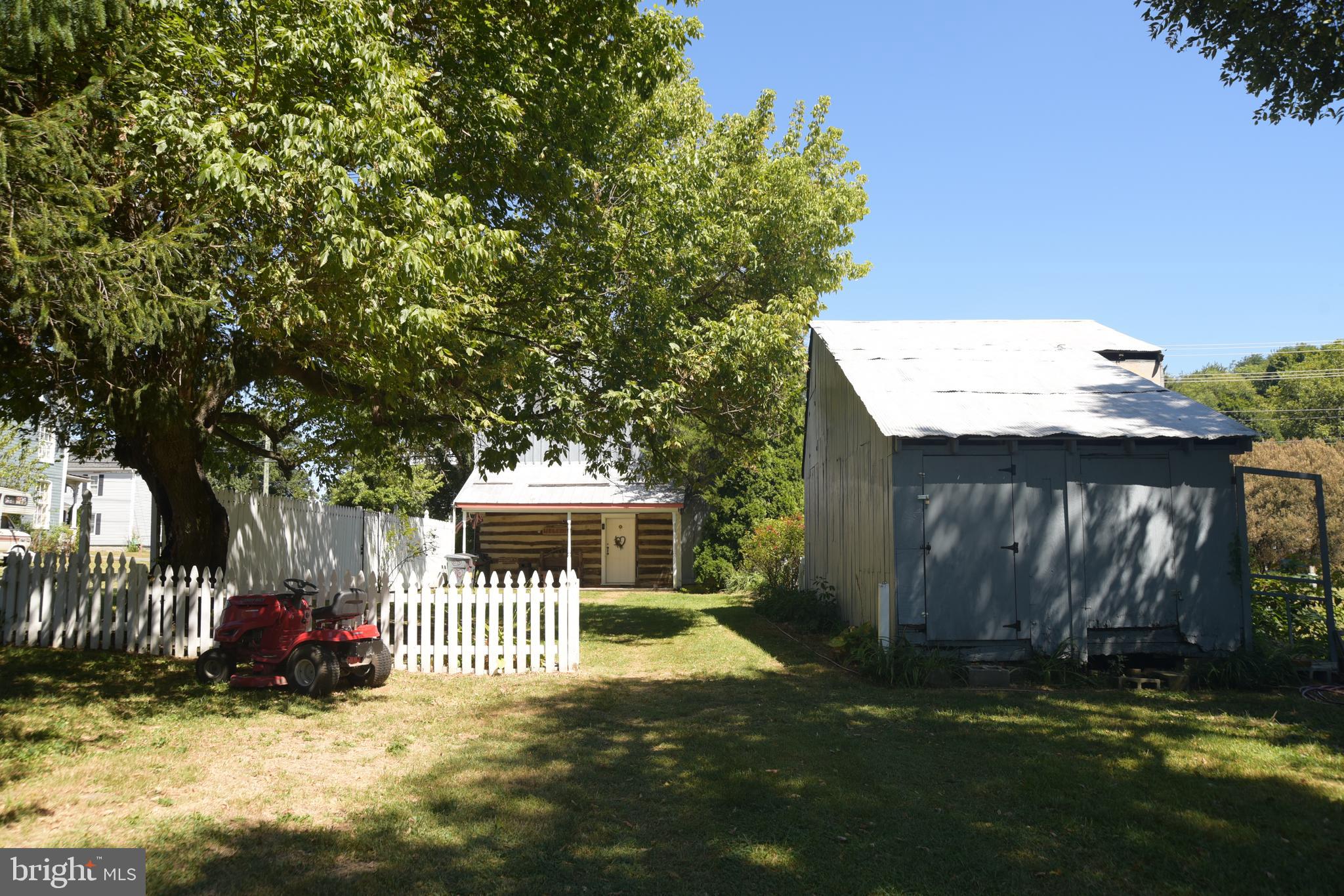 GERRARDSTOWN - Residential