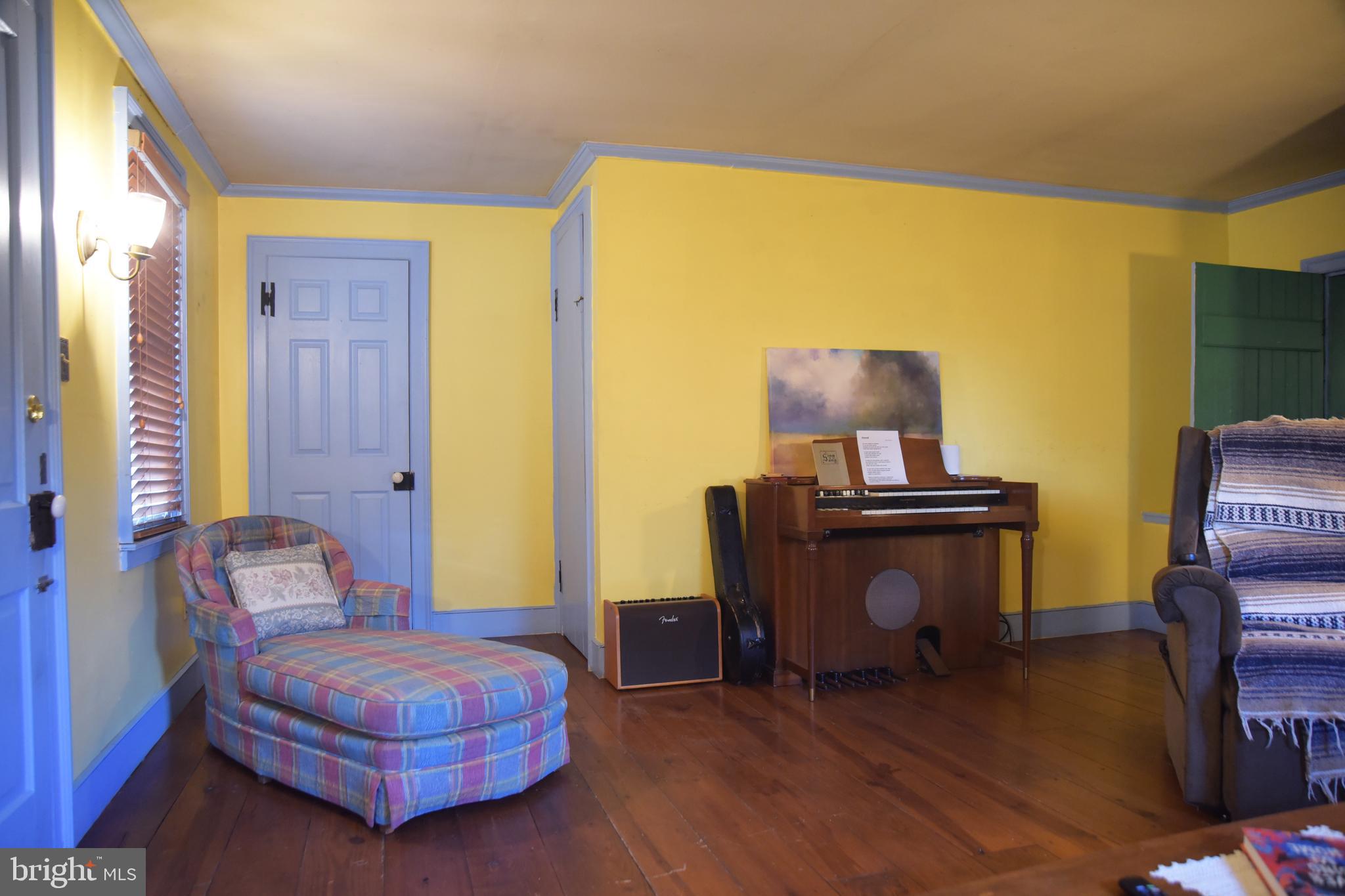 GERRARDSTOWN - Residential