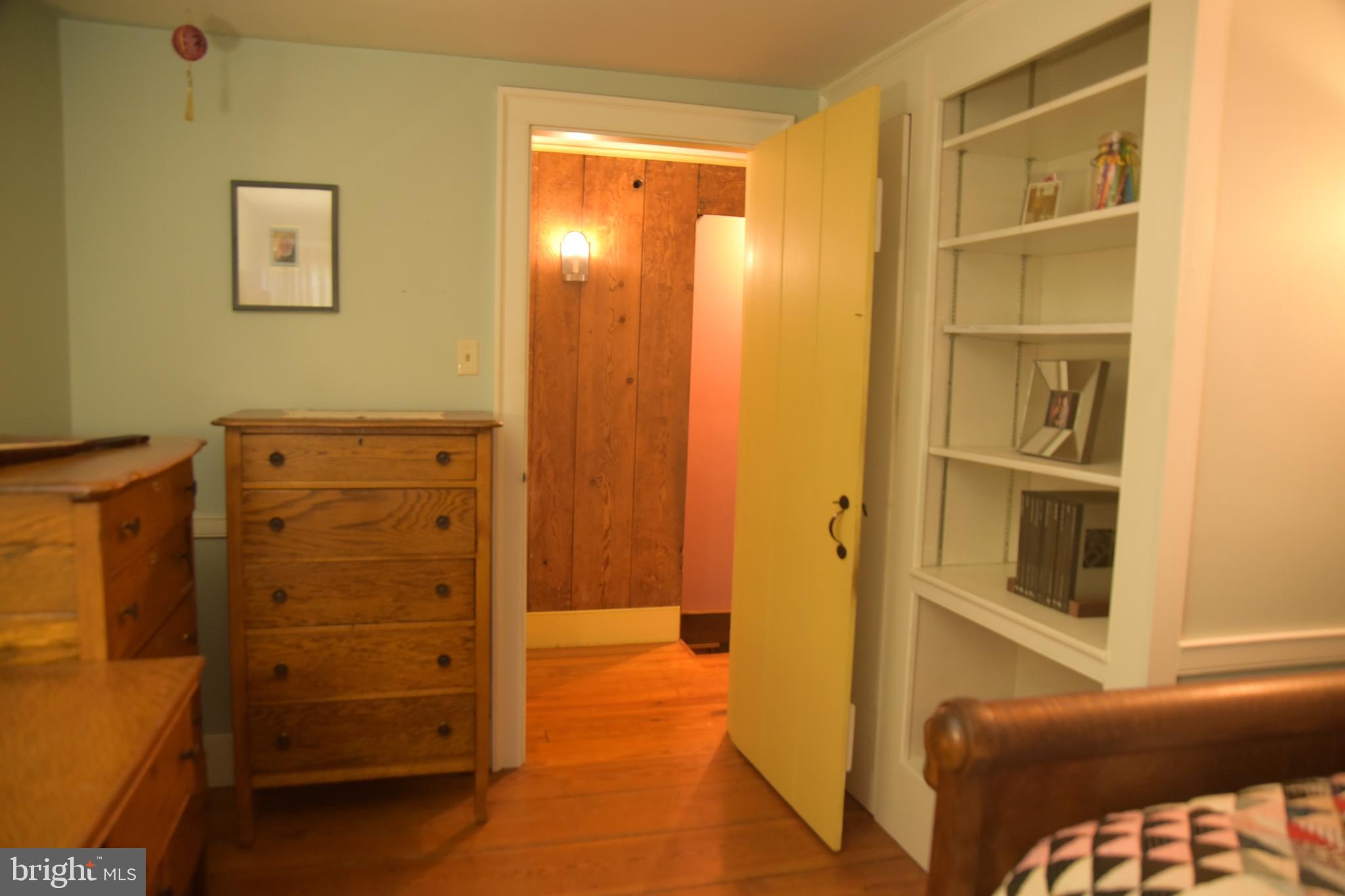 GERRARDSTOWN - Residential