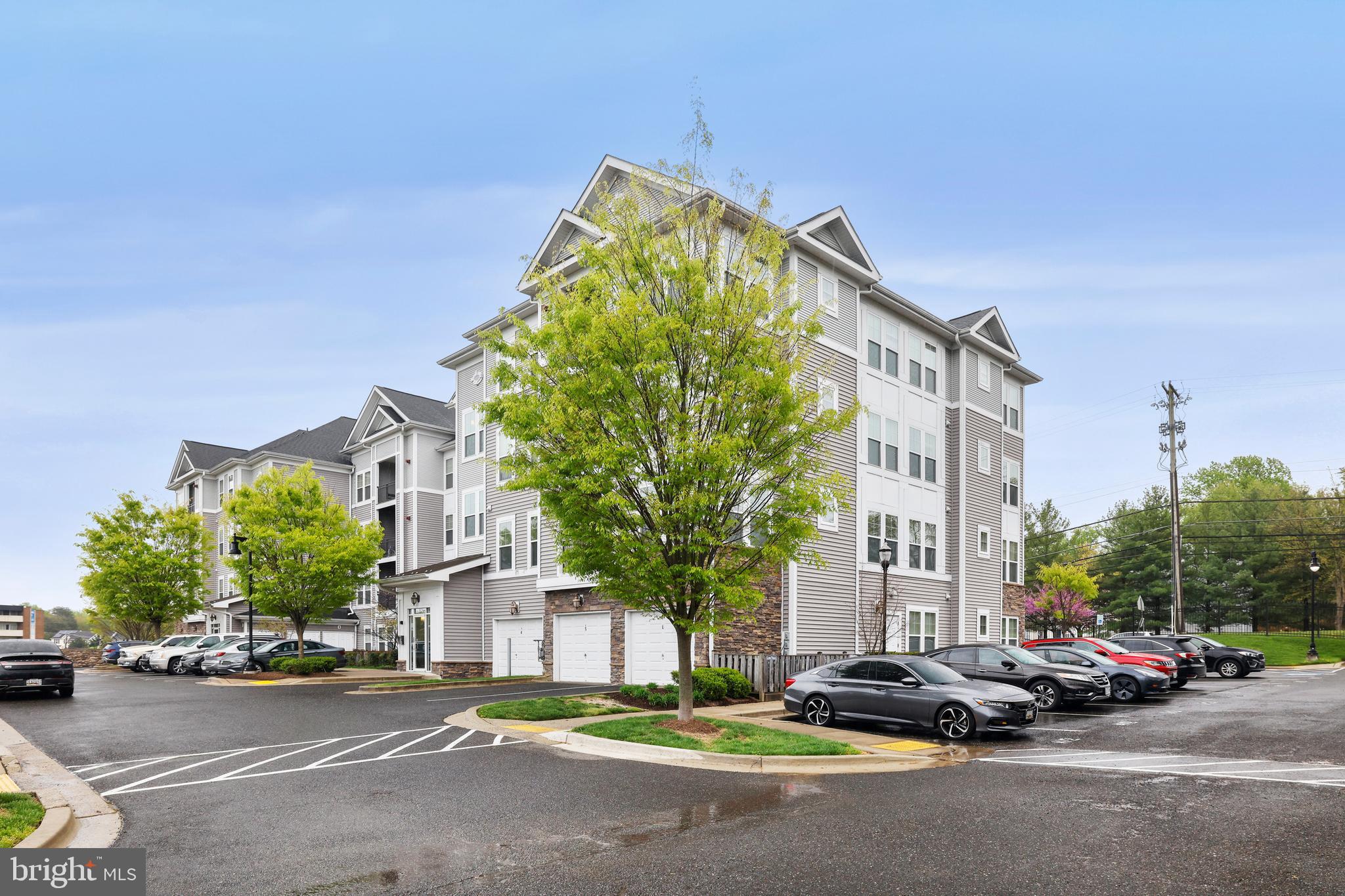 THE ADDISON AT ST PAUL - Residential