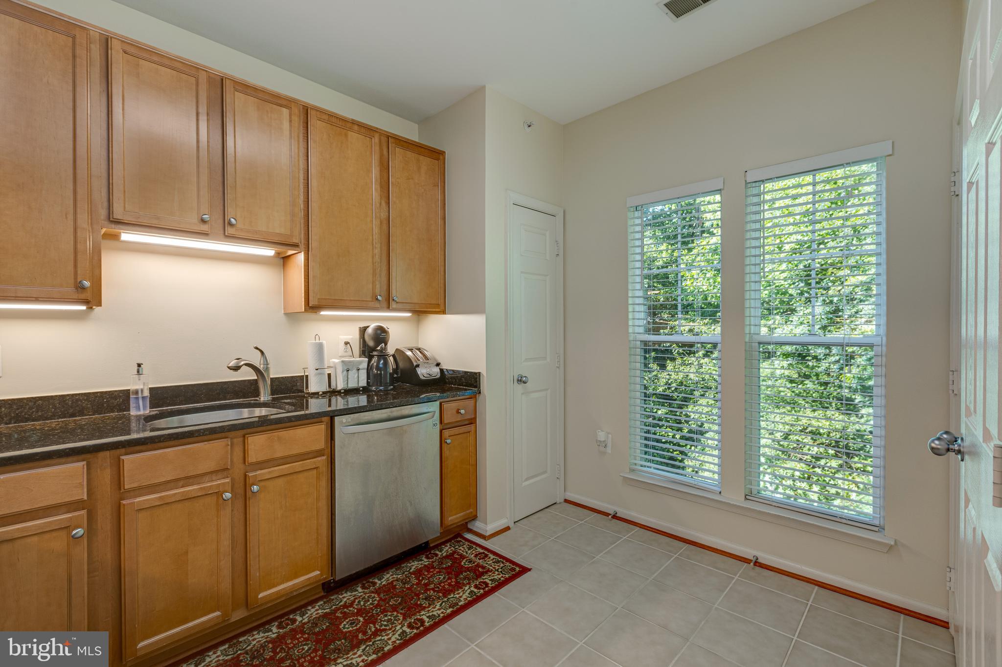 NORTH POINT VILLAS - Residential