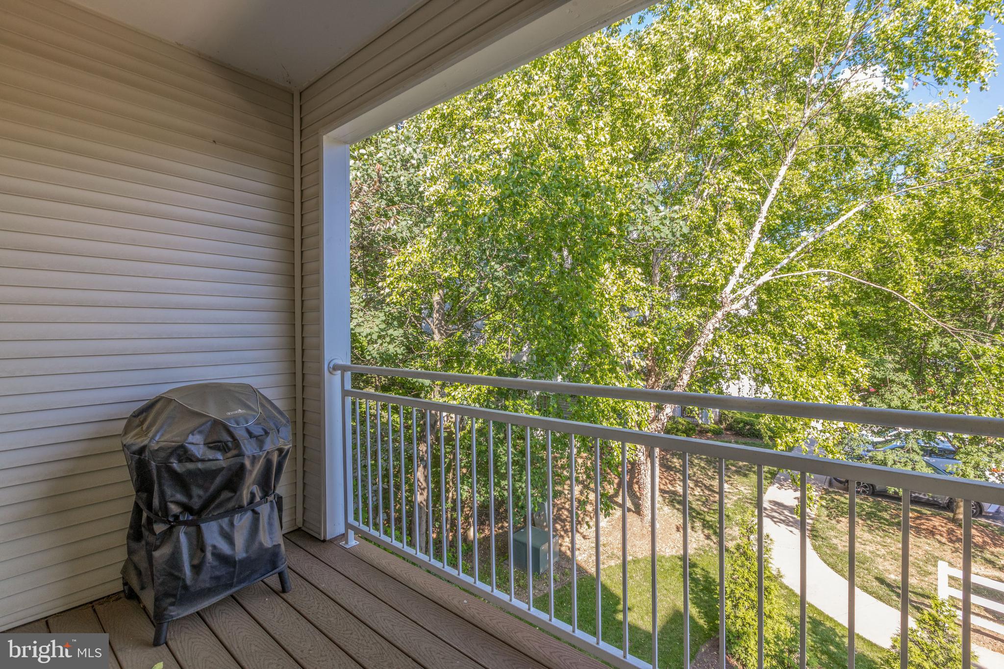 NORTH POINT VILLAS - Residential