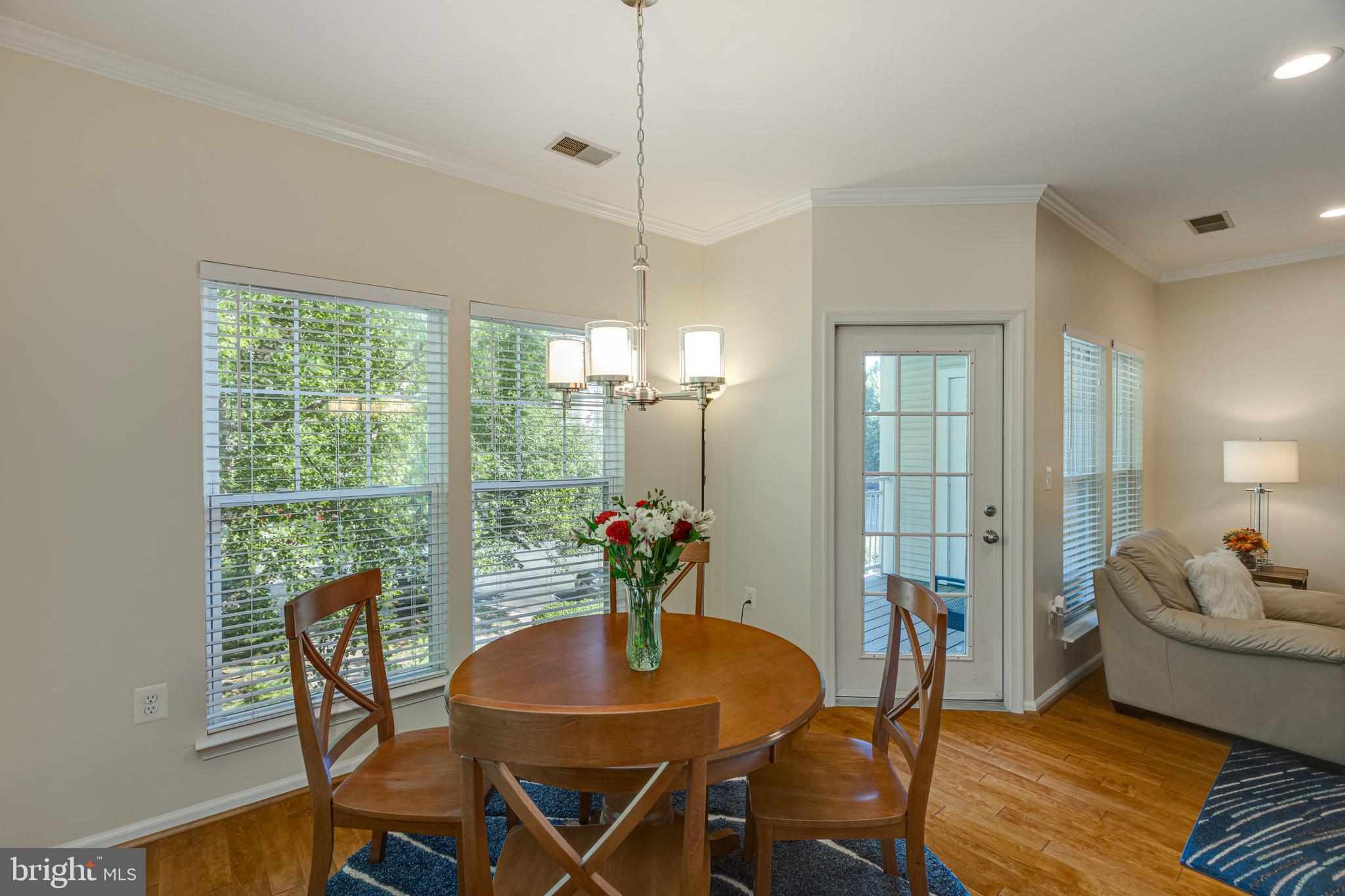 NORTH POINT VILLAS - Residential