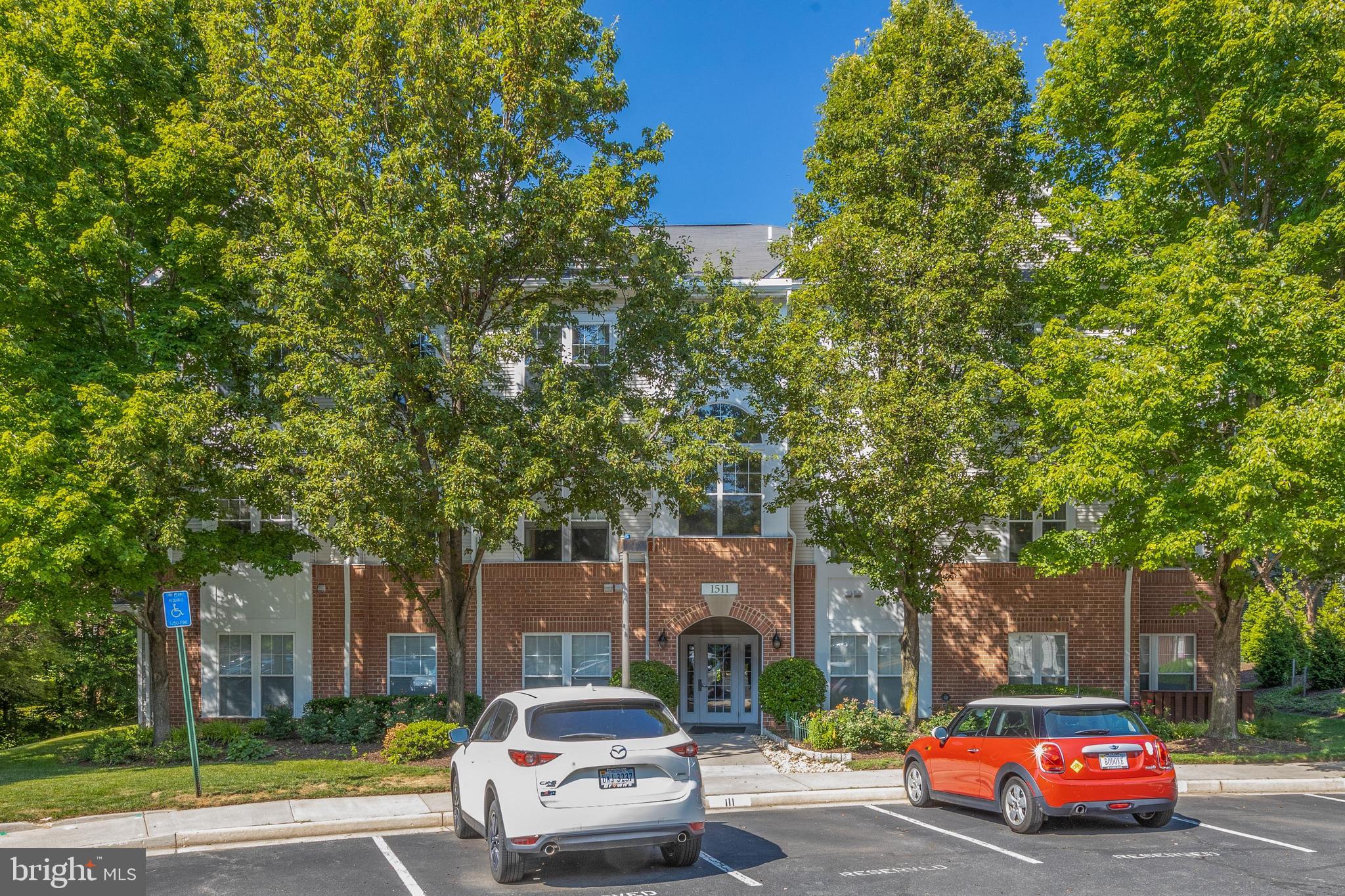 NORTH POINT VILLAS - Residential