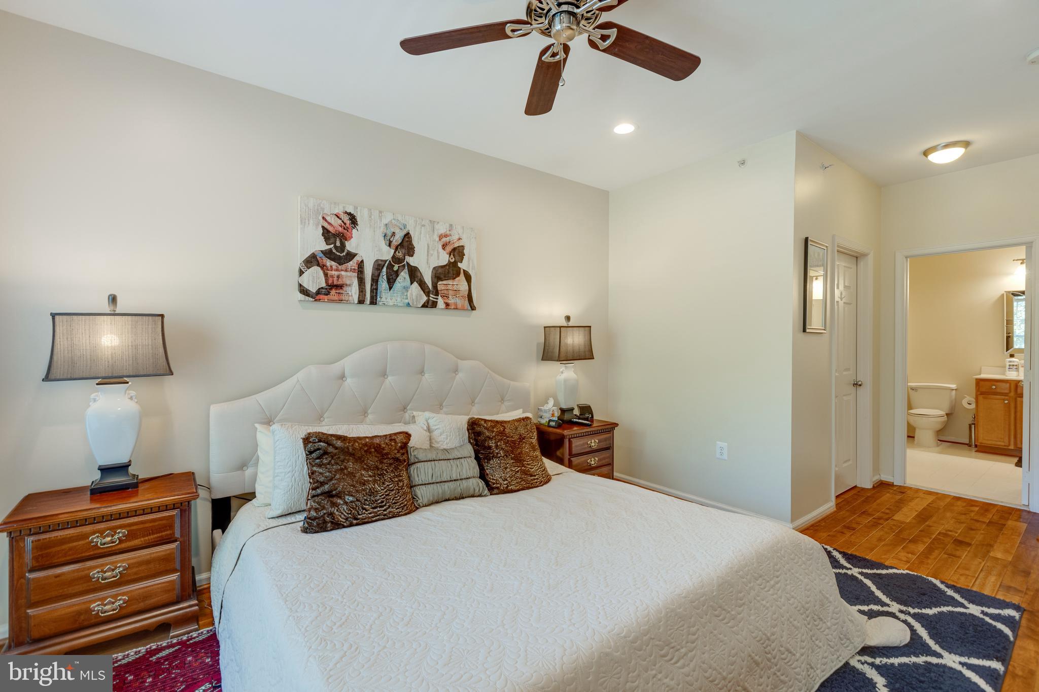 NORTH POINT VILLAS - Residential