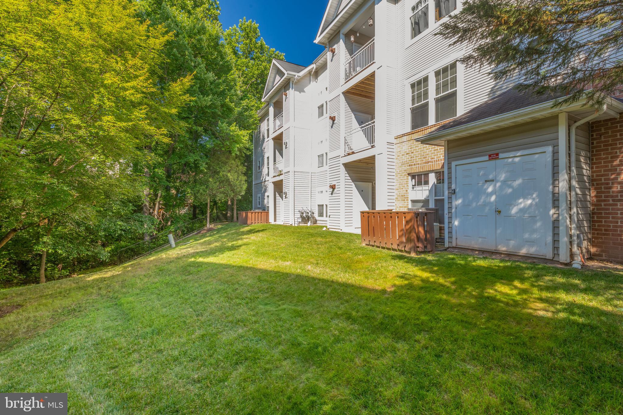 NORTH POINT VILLAS - Residential