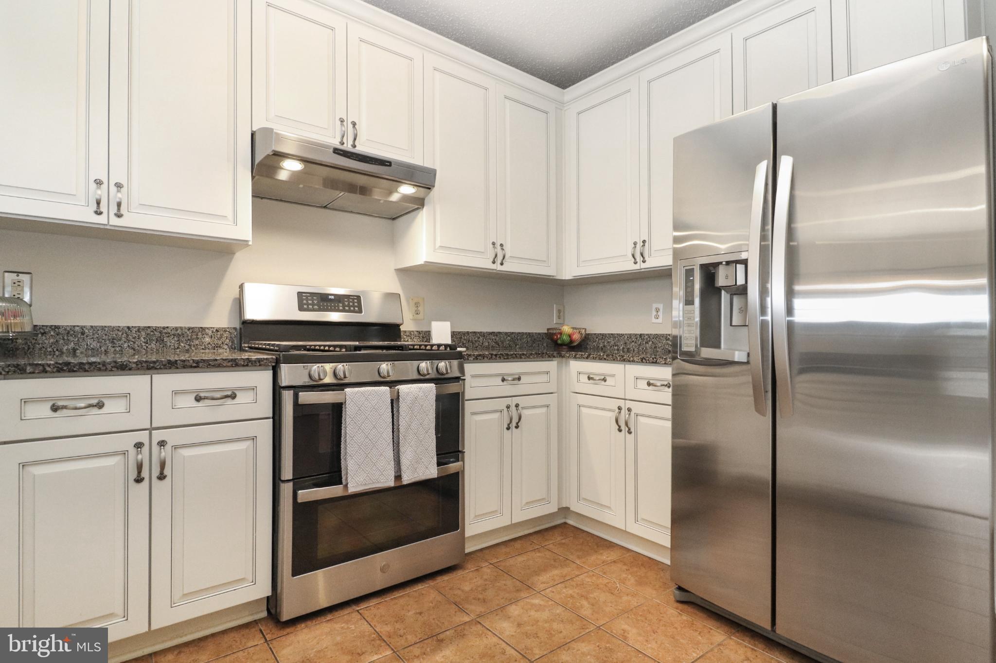 LIFESTYLE AT SULLY STATION - Residential