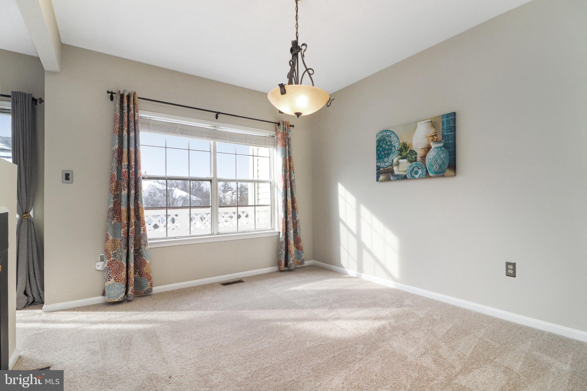 LIFESTYLE AT SULLY STATION - Residential