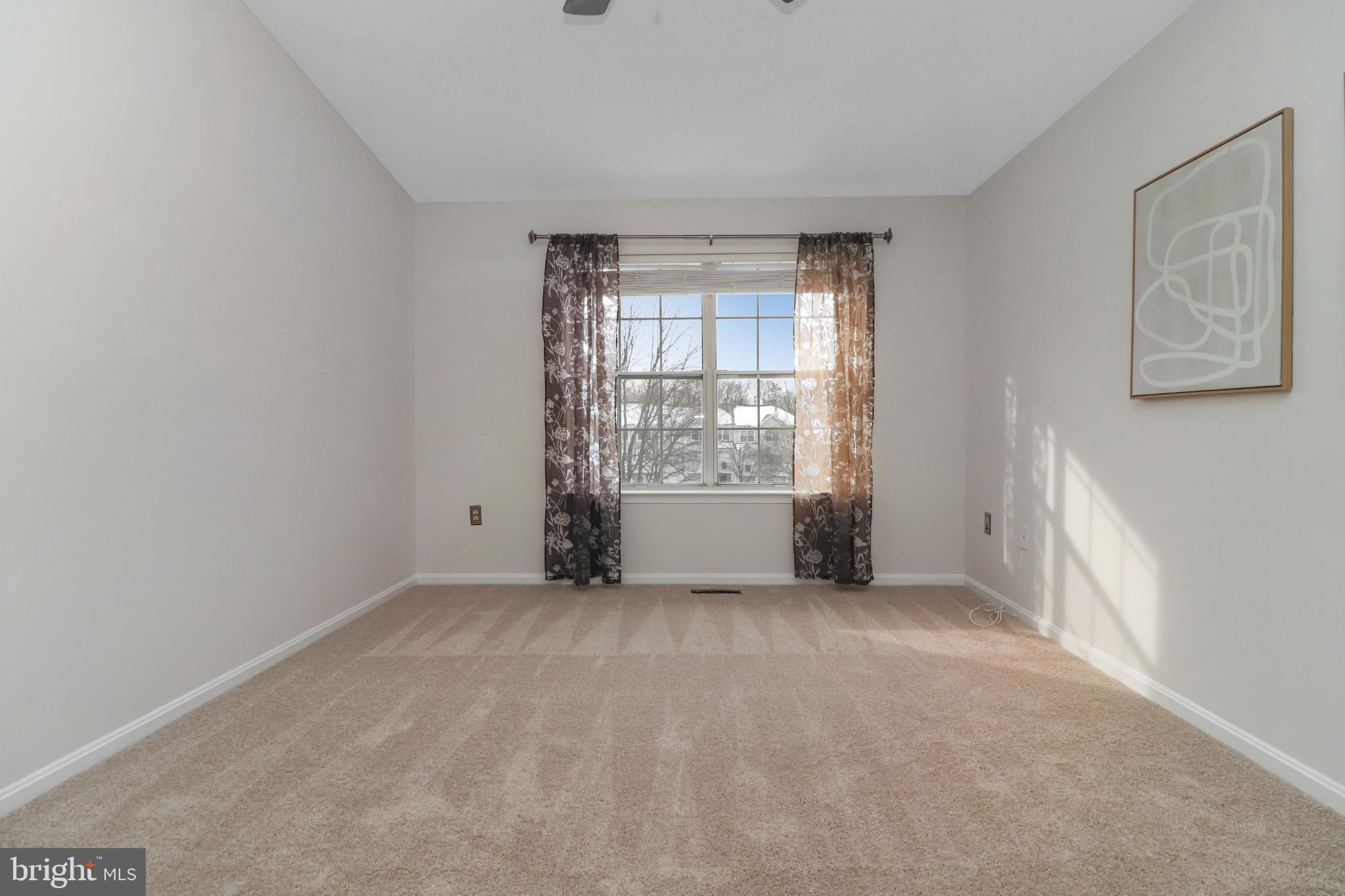 LIFESTYLE AT SULLY STATION - Residential