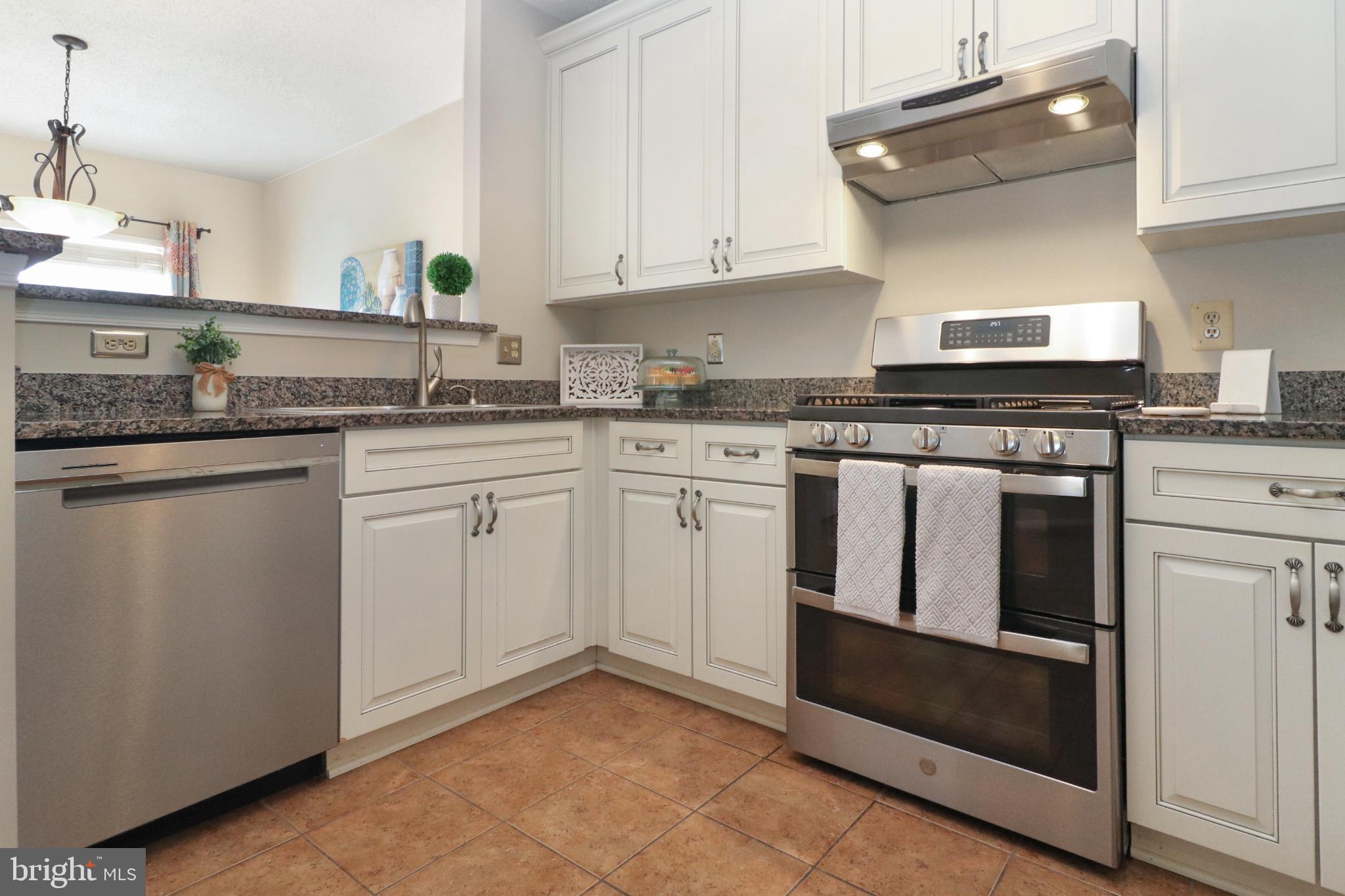 LIFESTYLE AT SULLY STATION - Residential