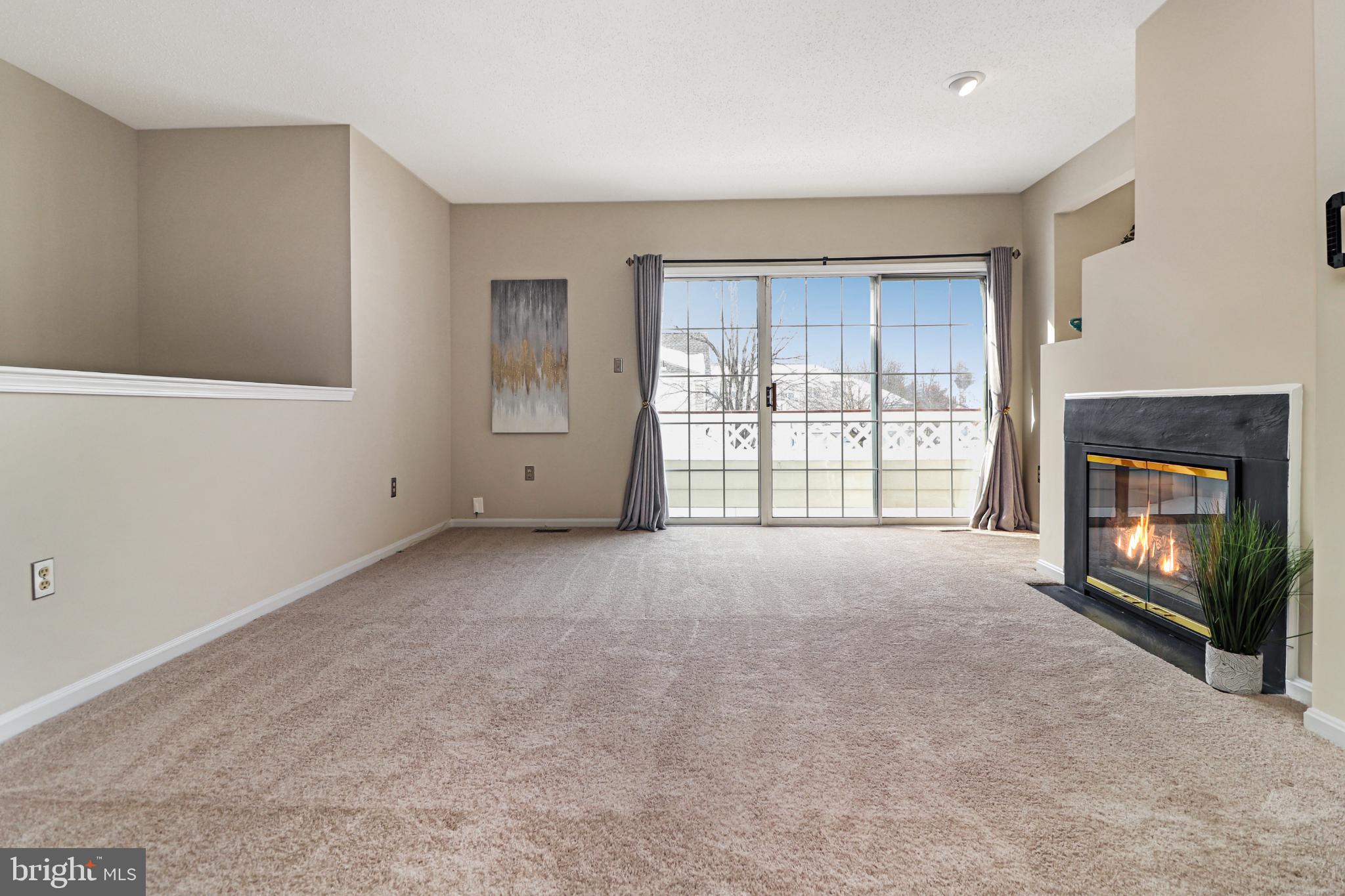 LIFESTYLE AT SULLY STATION - Residential