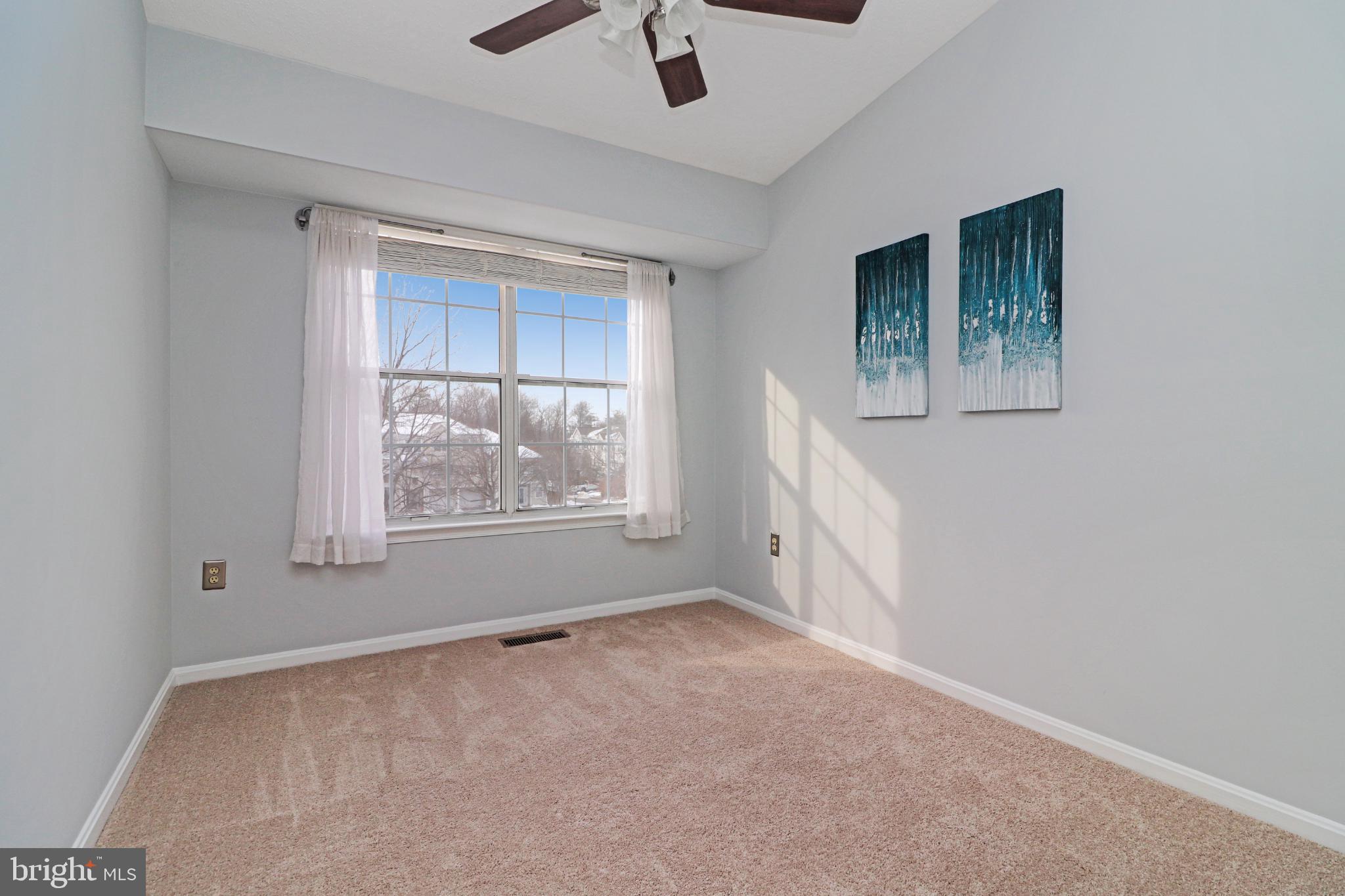 LIFESTYLE AT SULLY STATION - Residential