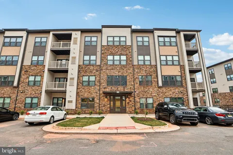 21460 Mount Sterling Terrace Unit 103, Sterling, VA 20164 - MLS#: VALO2092792
