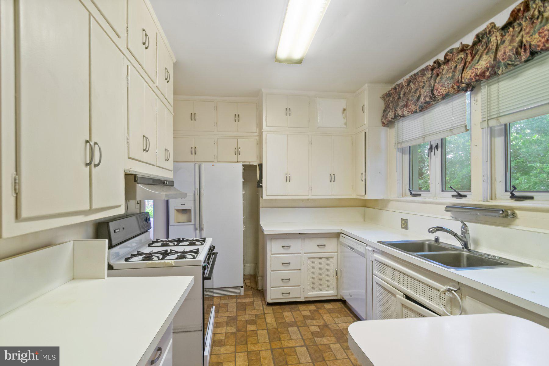 GUILFORD - Residential