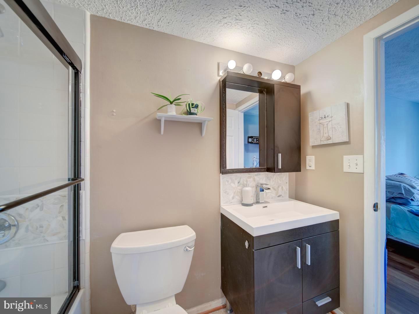 GUNNERS LAKE VILLAGE - Residential