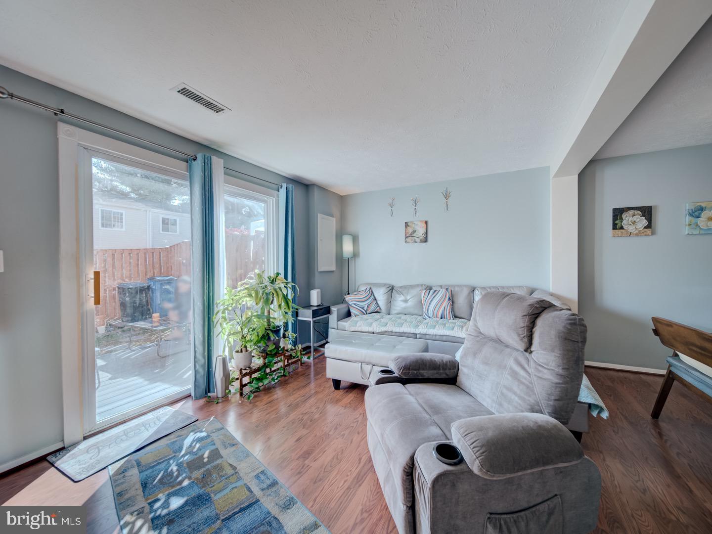 GUNNERS LAKE VILLAGE - Residential