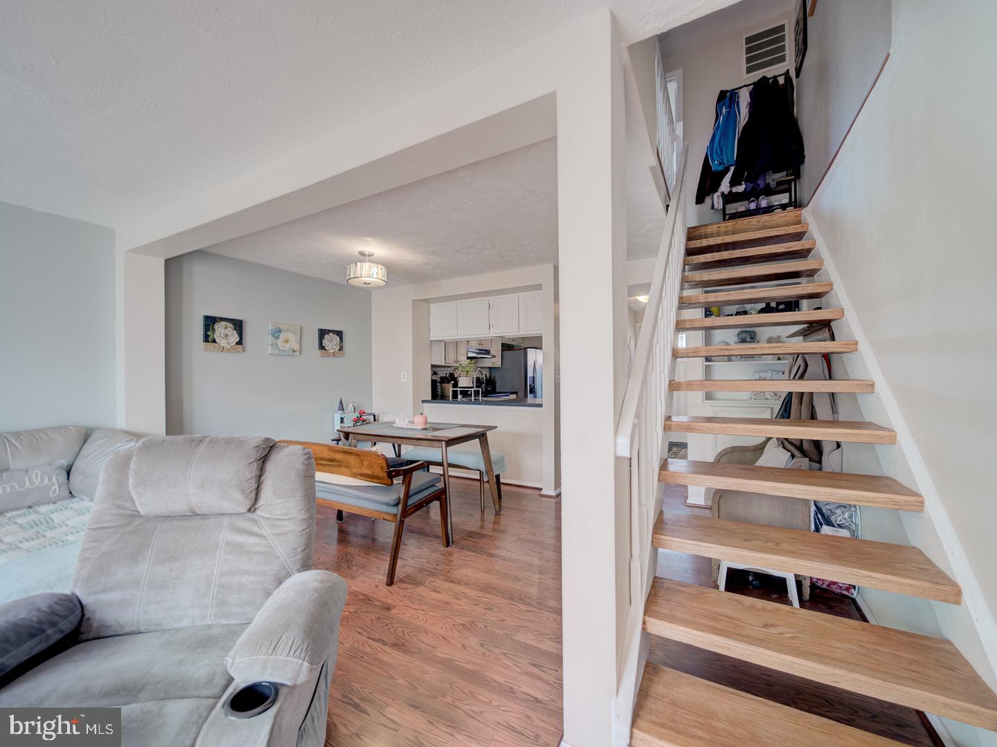 GUNNERS LAKE VILLAGE - Residential