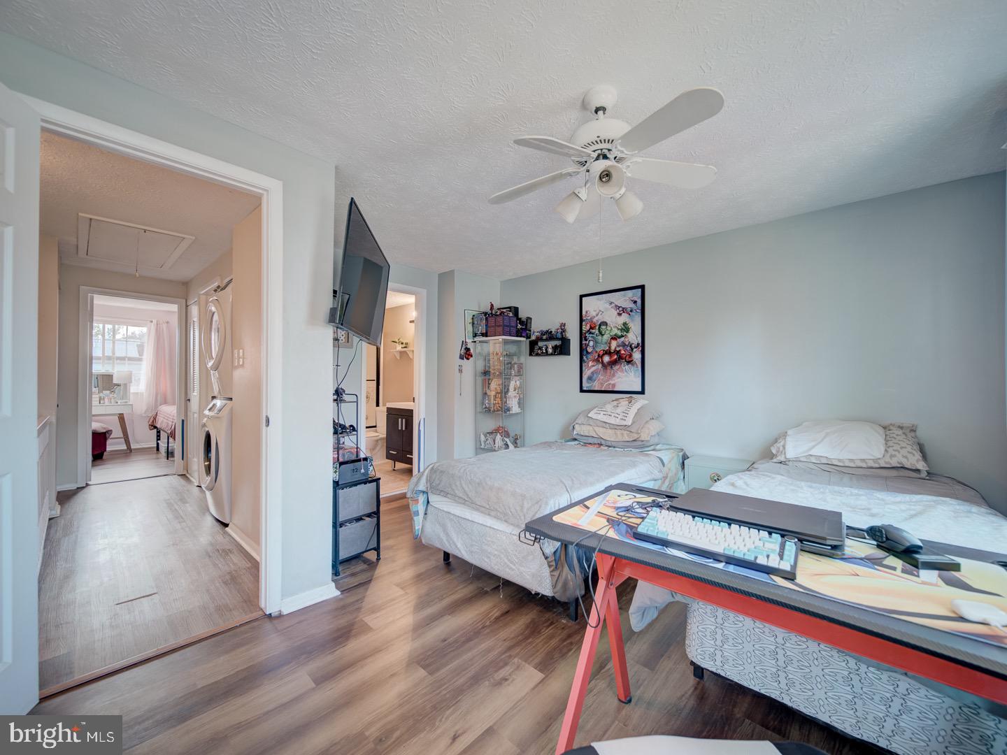 GUNNERS LAKE VILLAGE - Residential