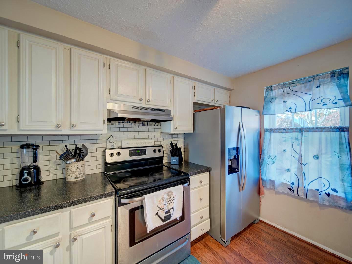 GUNNERS LAKE VILLAGE - Residential