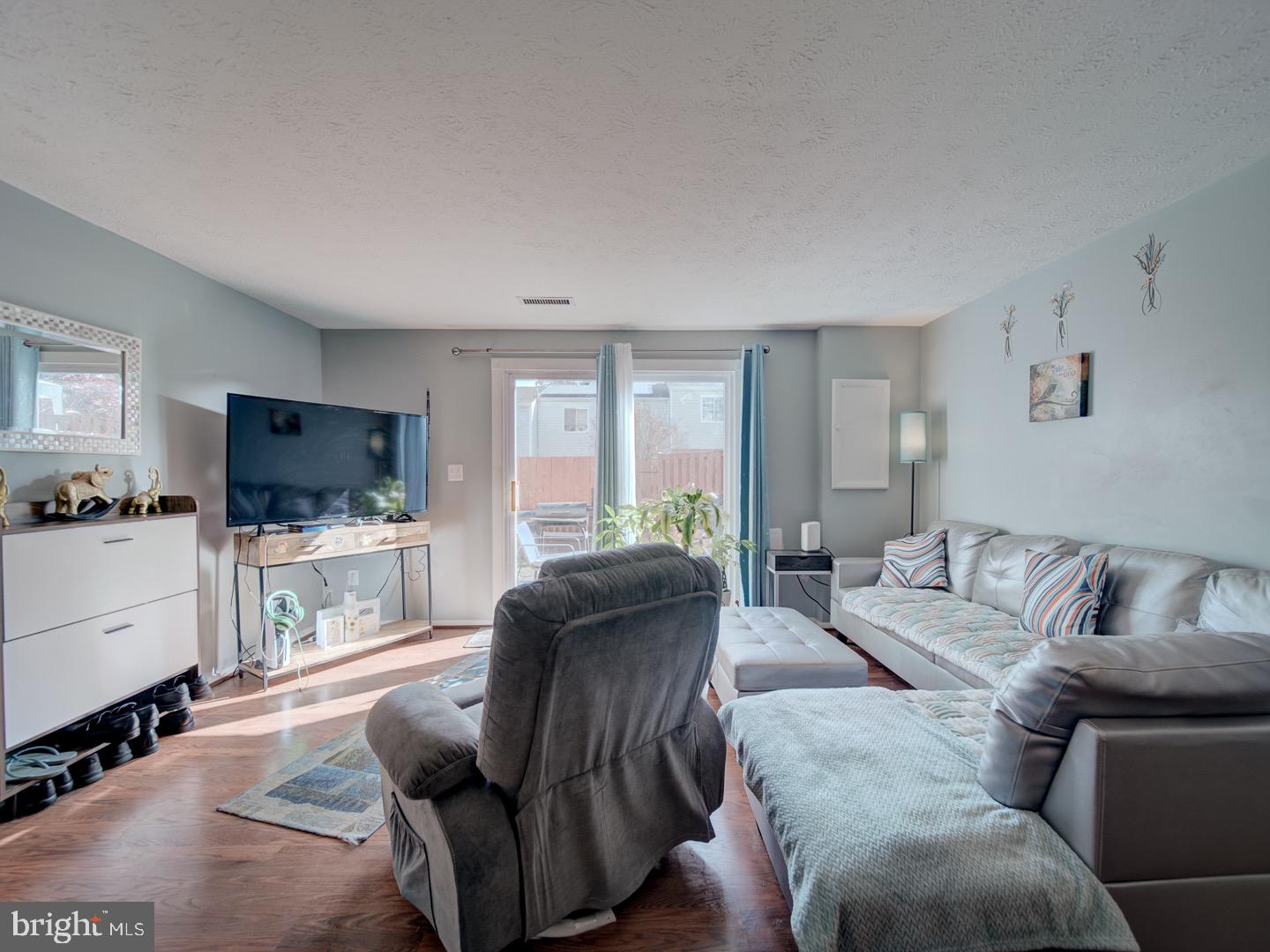 GUNNERS LAKE VILLAGE - Residential