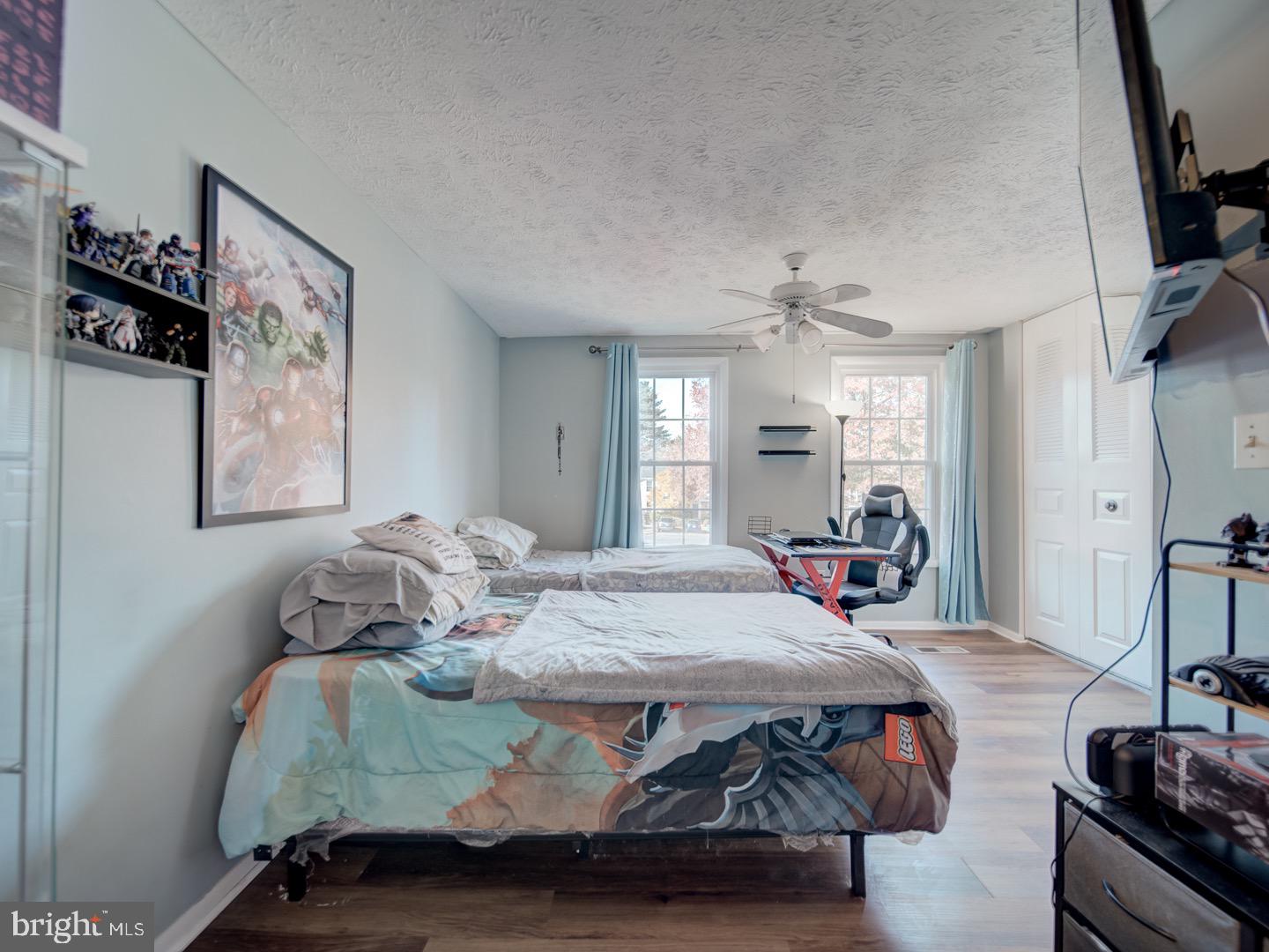 GUNNERS LAKE VILLAGE - Residential