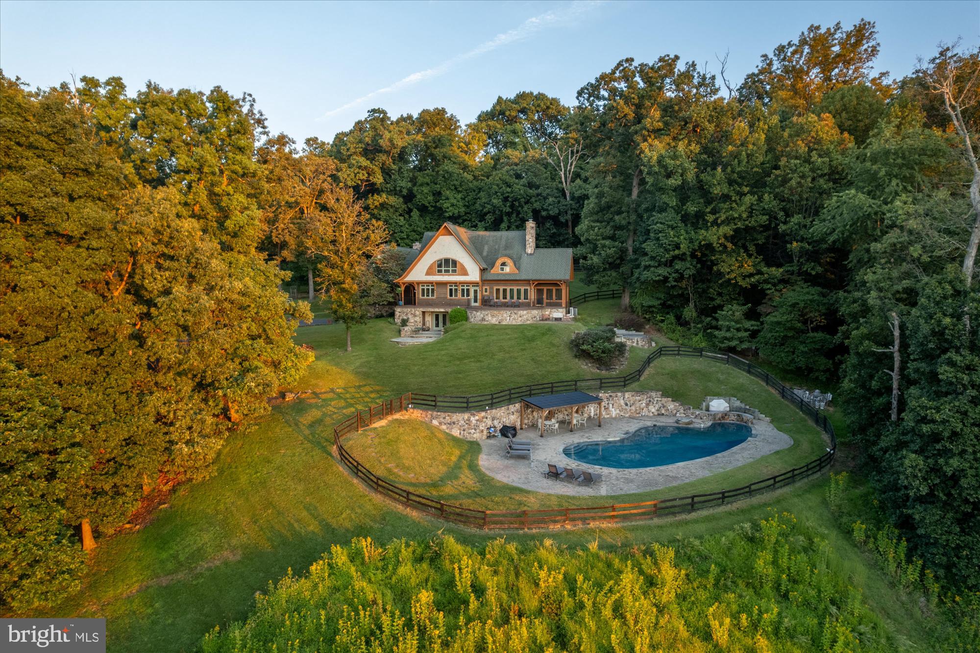10210 POSSUM HOLLOW DRIVE