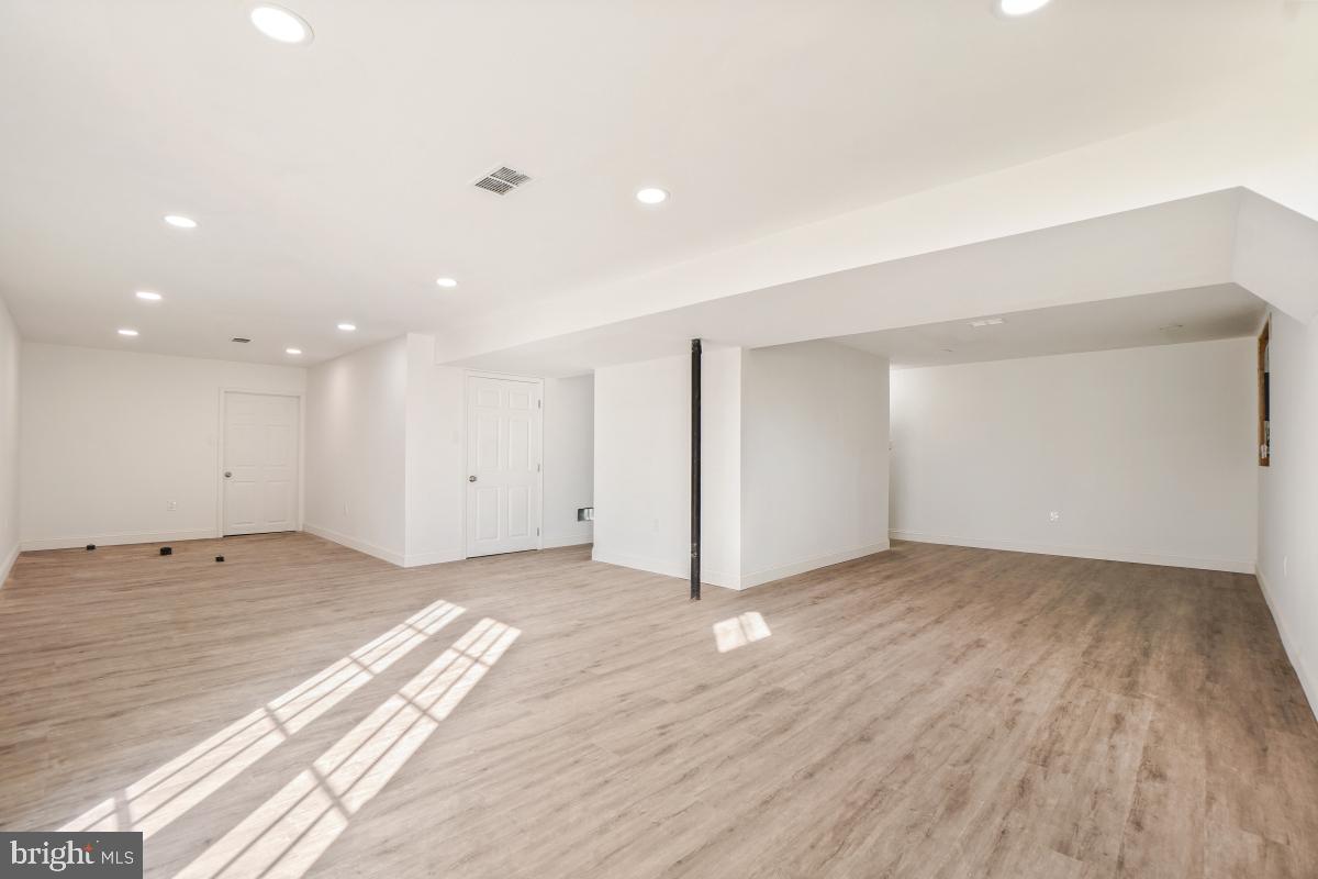 COLLINGTON STATION - Residential