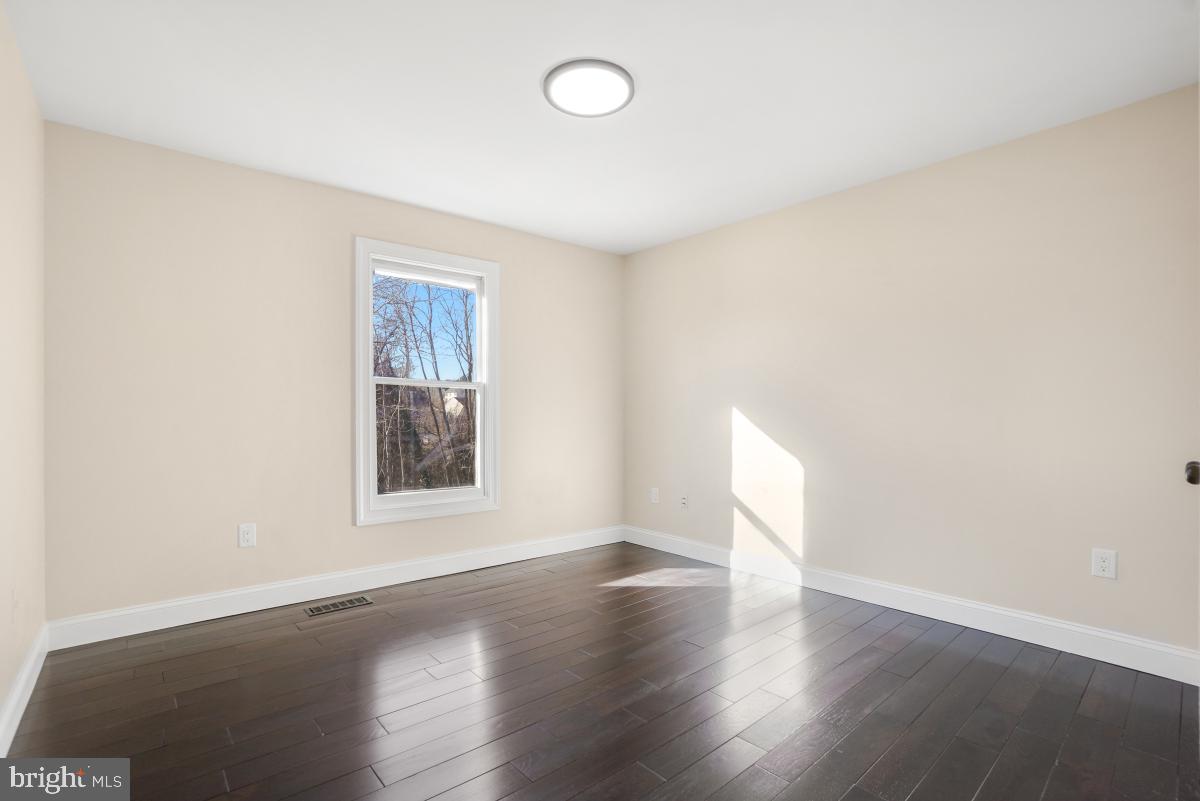 COLLINGTON STATION - Residential