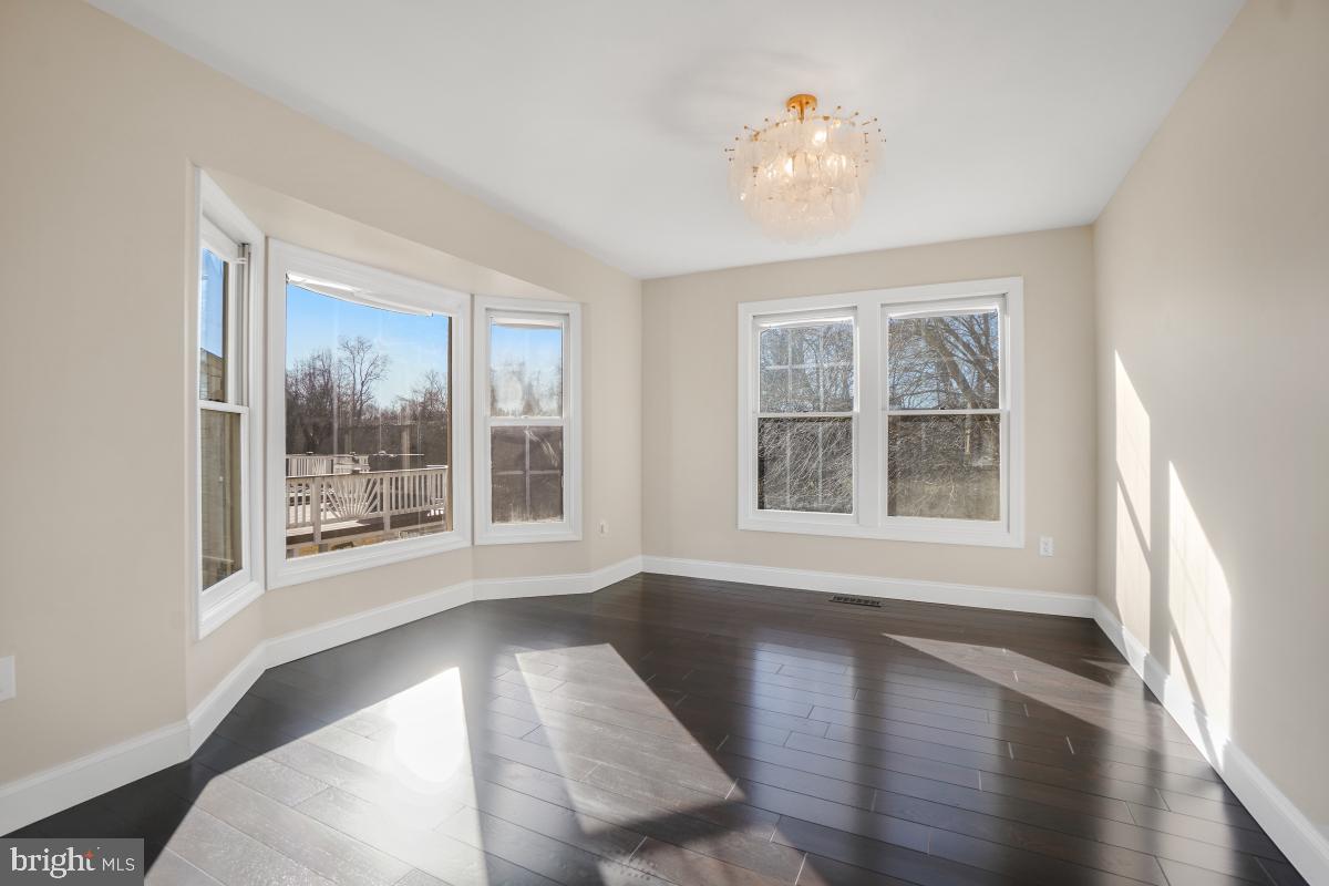 COLLINGTON STATION - Residential