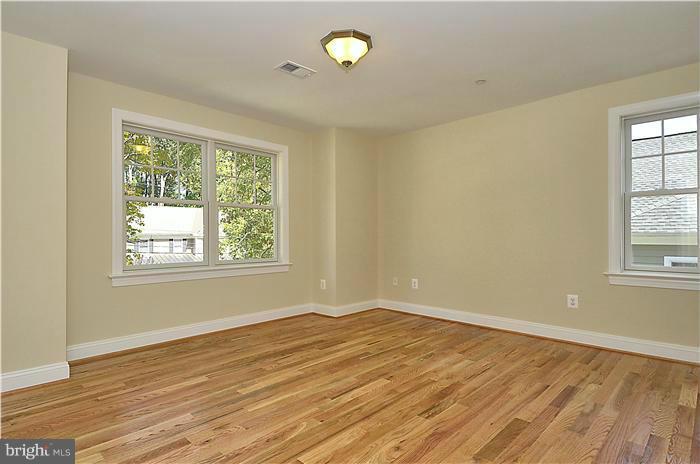 COLUMBIA FOREST - Residential